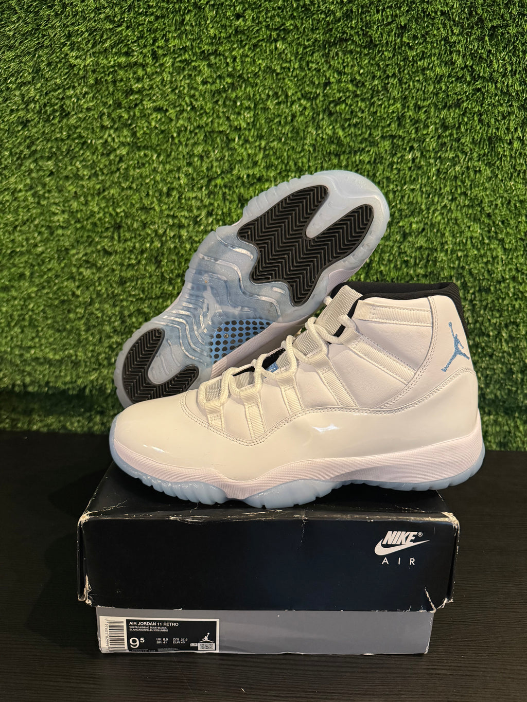 Jordan 11 legend blue