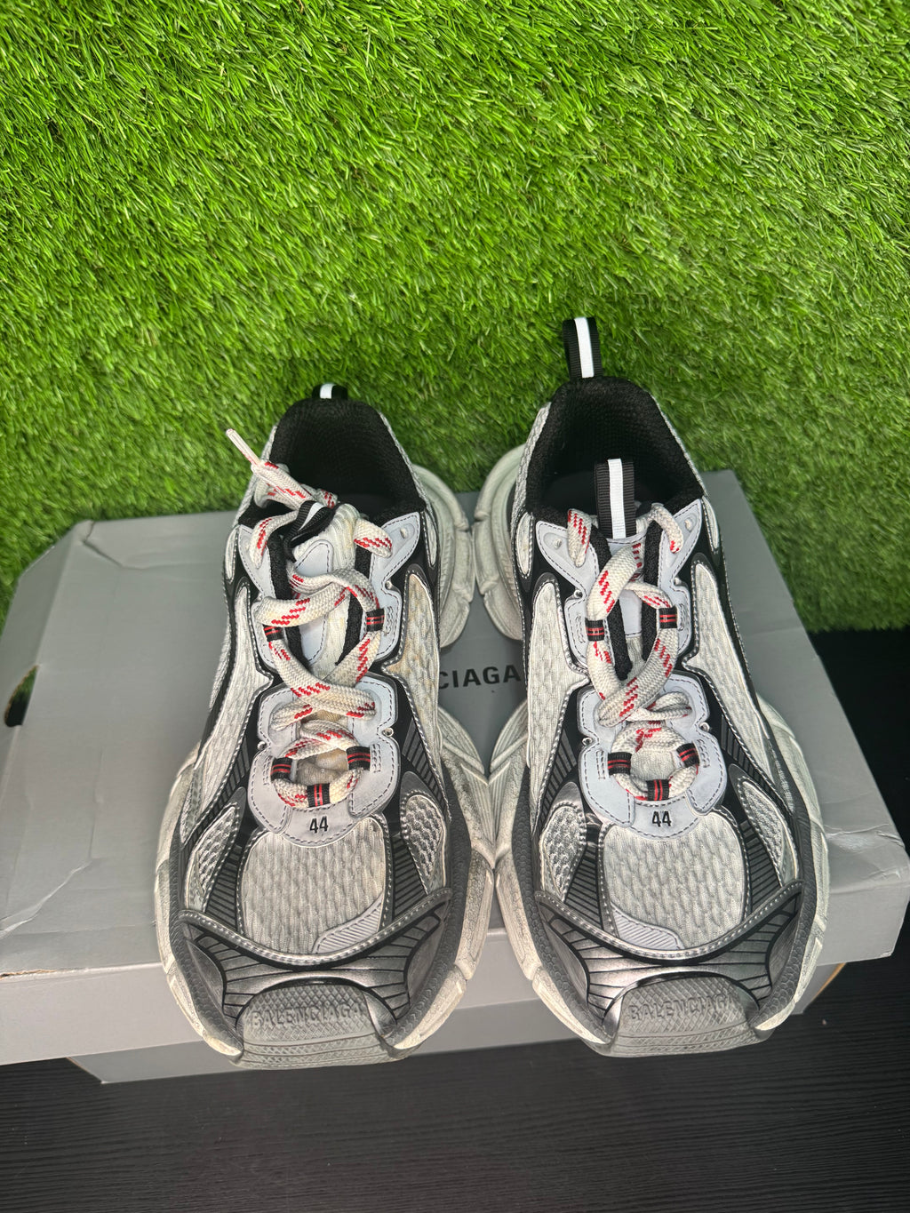 Balenciaga 3XL WHITE GREY RED