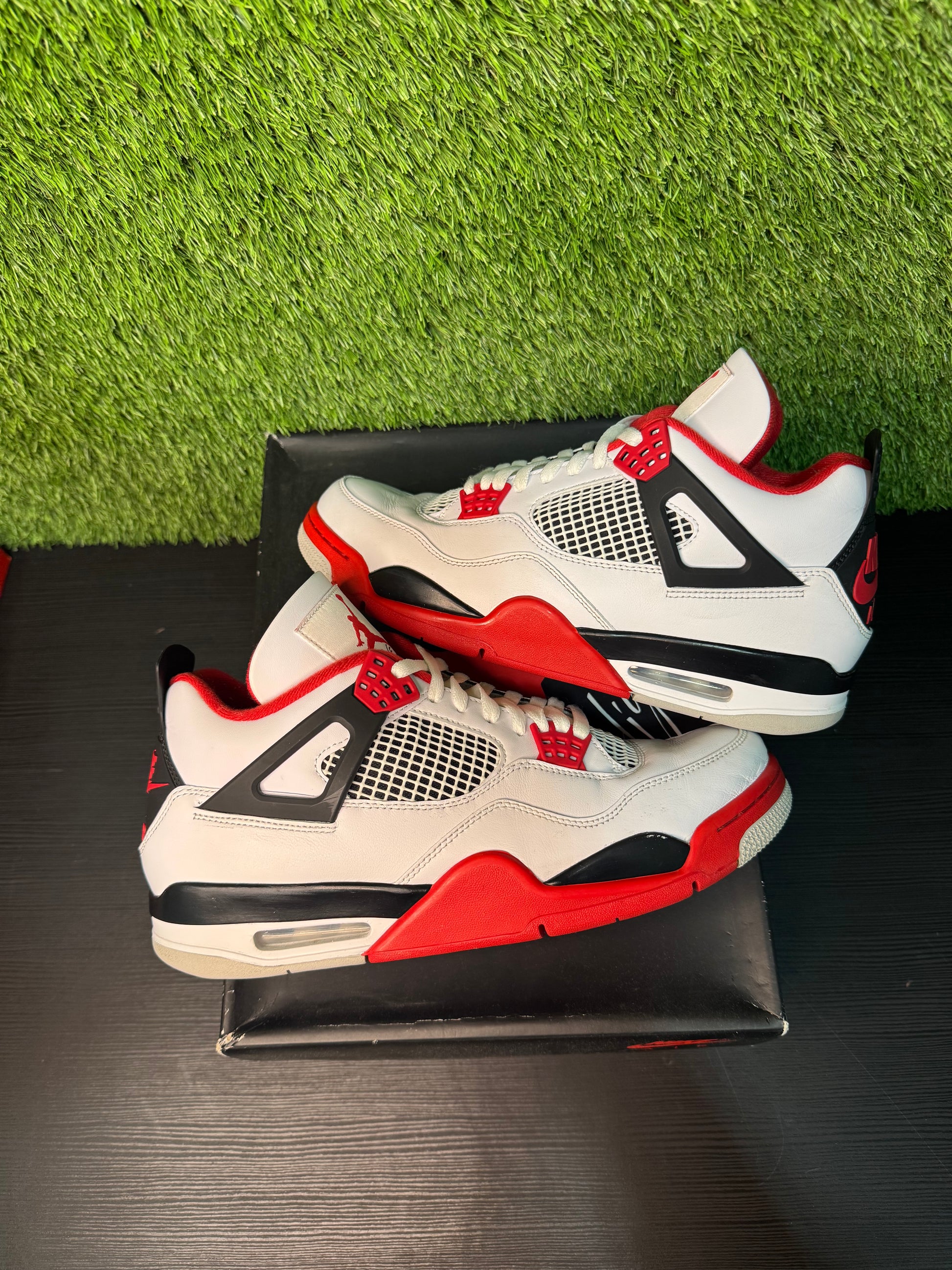 Jordan Retro 4 Fire red