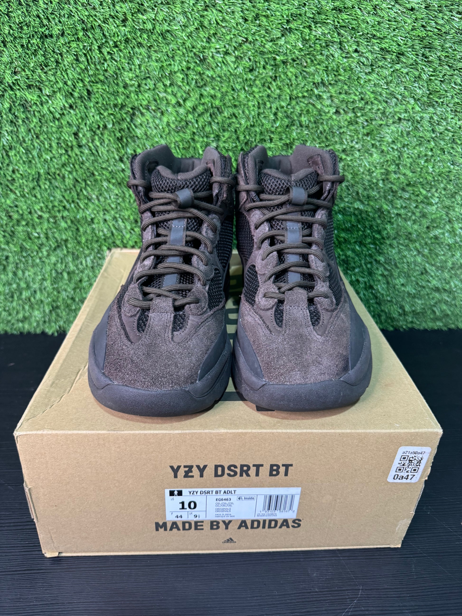 Yeezy desert boot oil