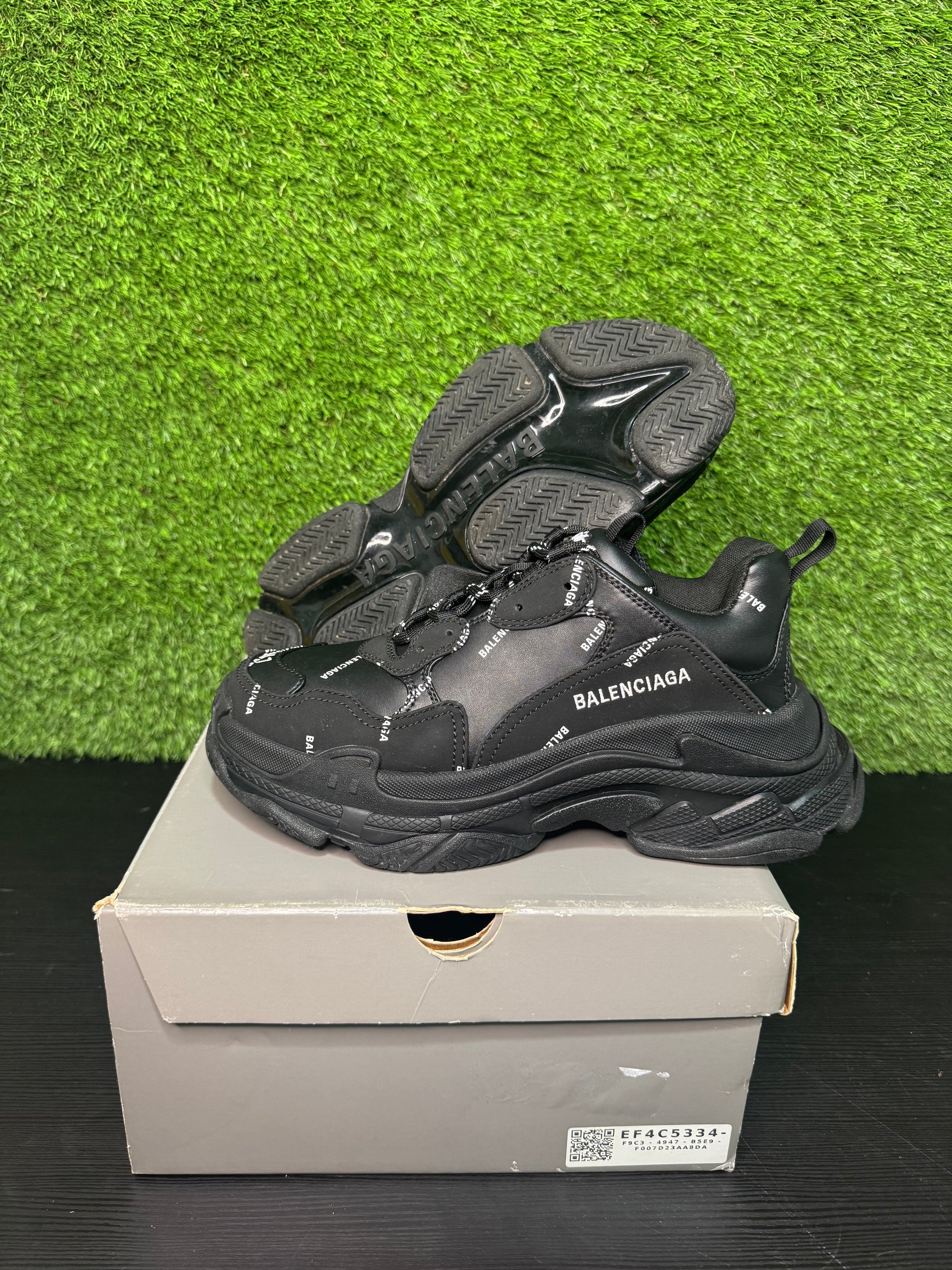 Balenciaga triple s sneaker all over logo