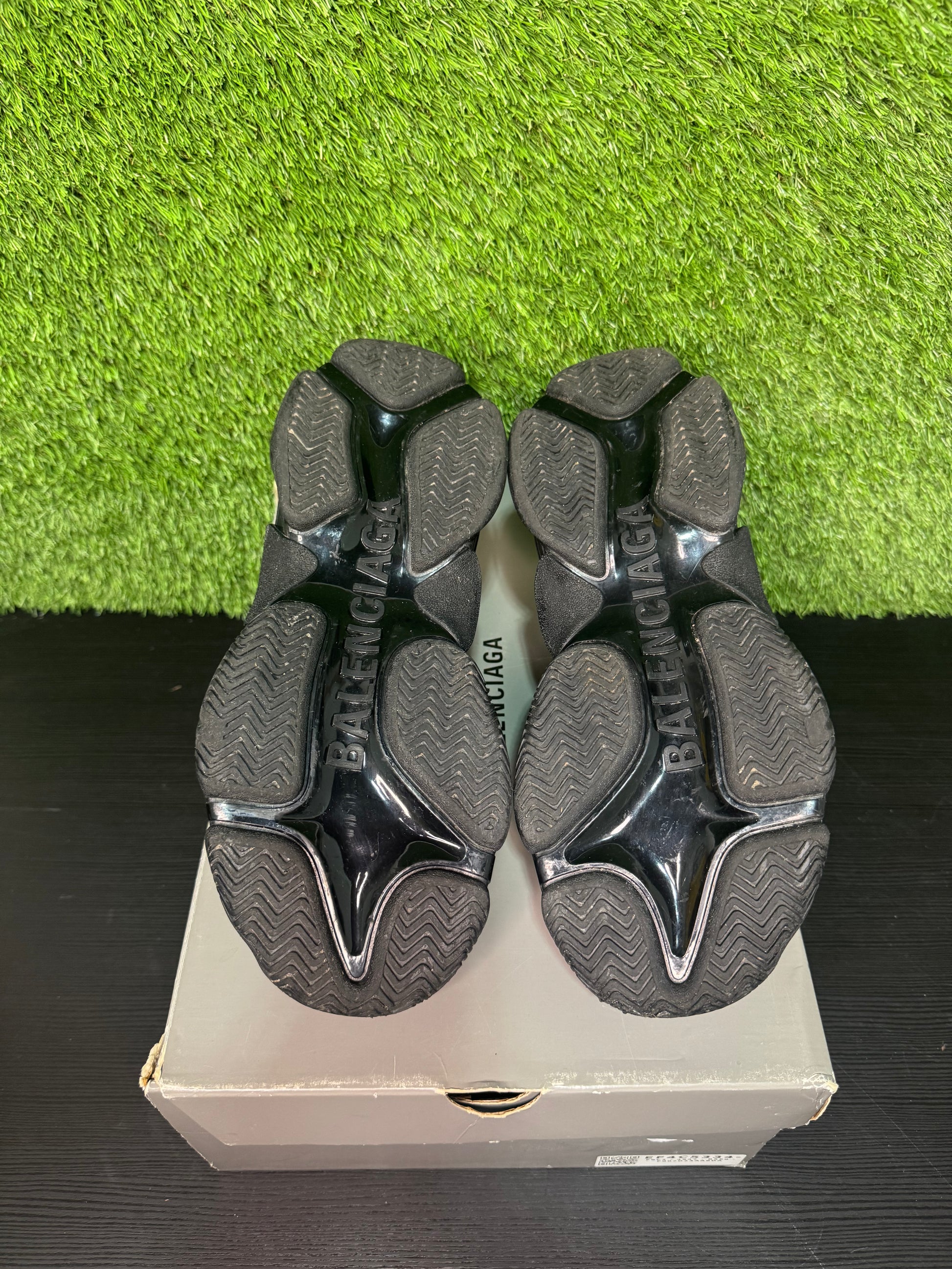 Balenciaga triple s sneaker all over logo