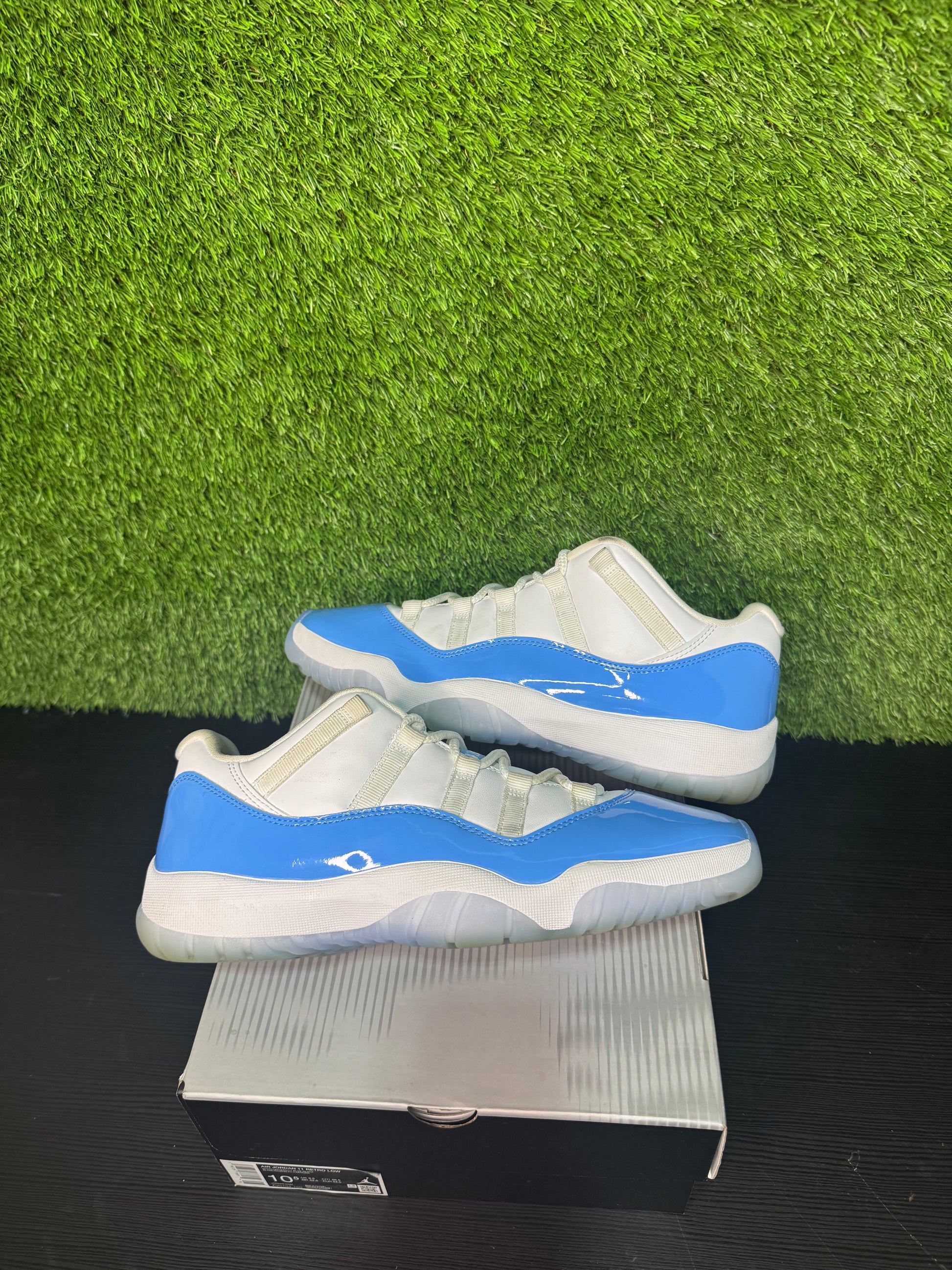 Jordan Retro 11 low university blue