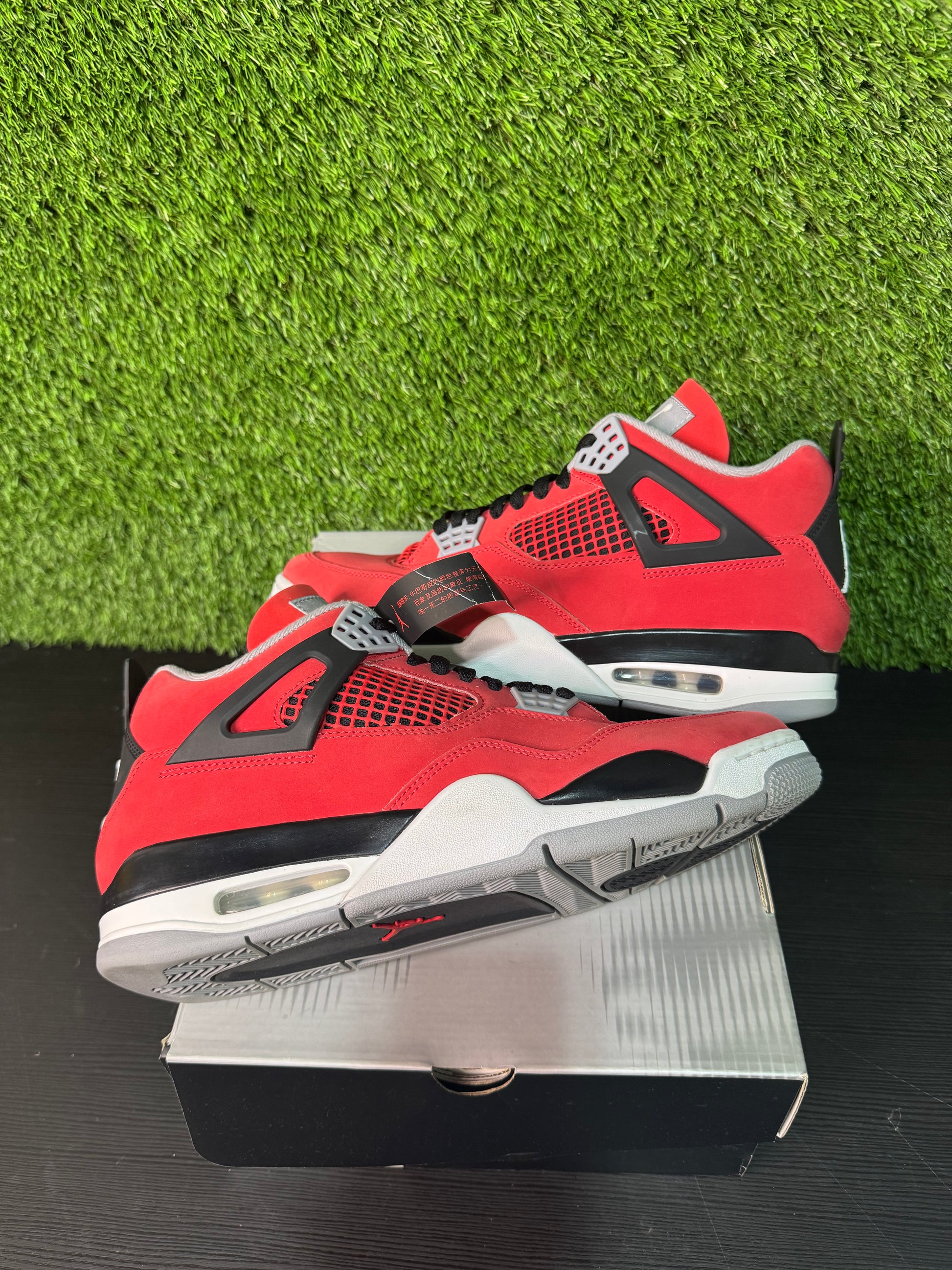 Jordan Retro 4 Toro Bravo (2026)
