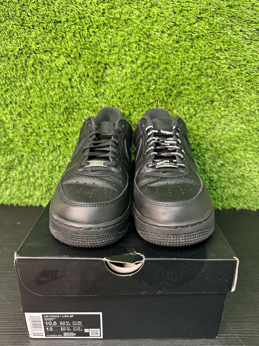 Nike Air Force supreme black