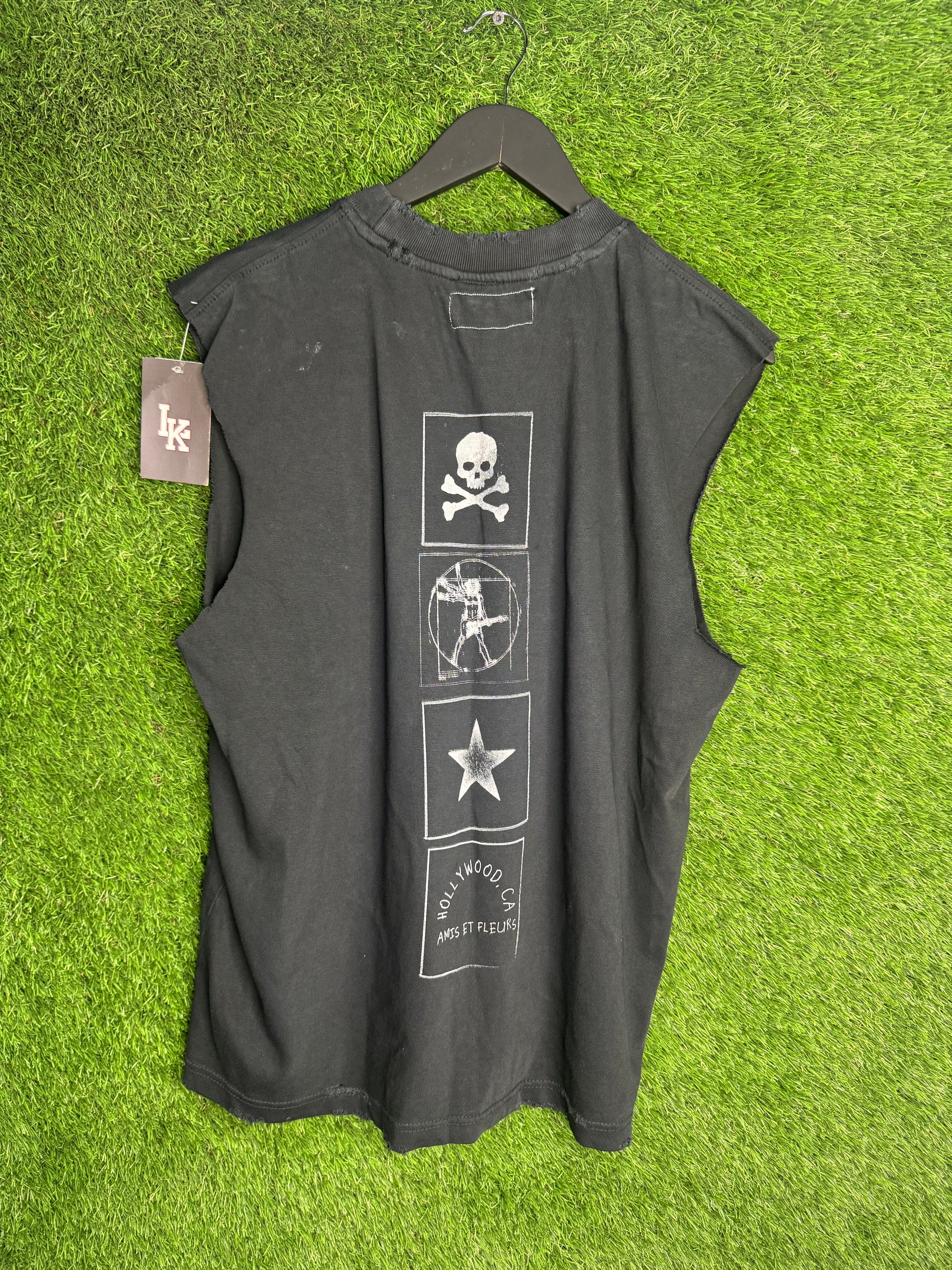 Amis ET Fluers "Rock n Roll cutoff shirt"