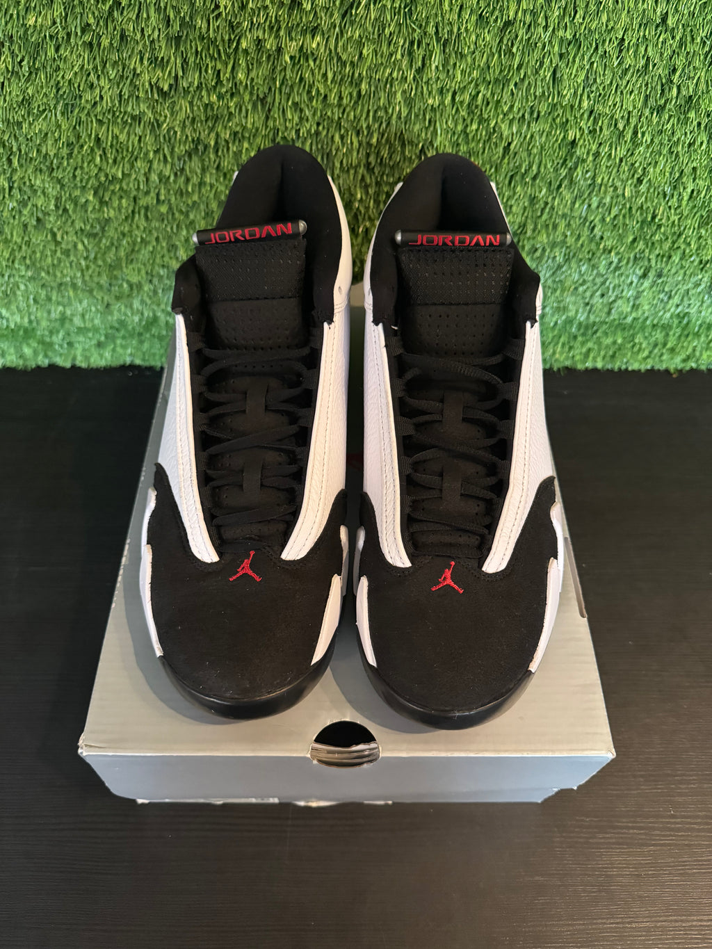 Jordan 14 Retro Black Toe