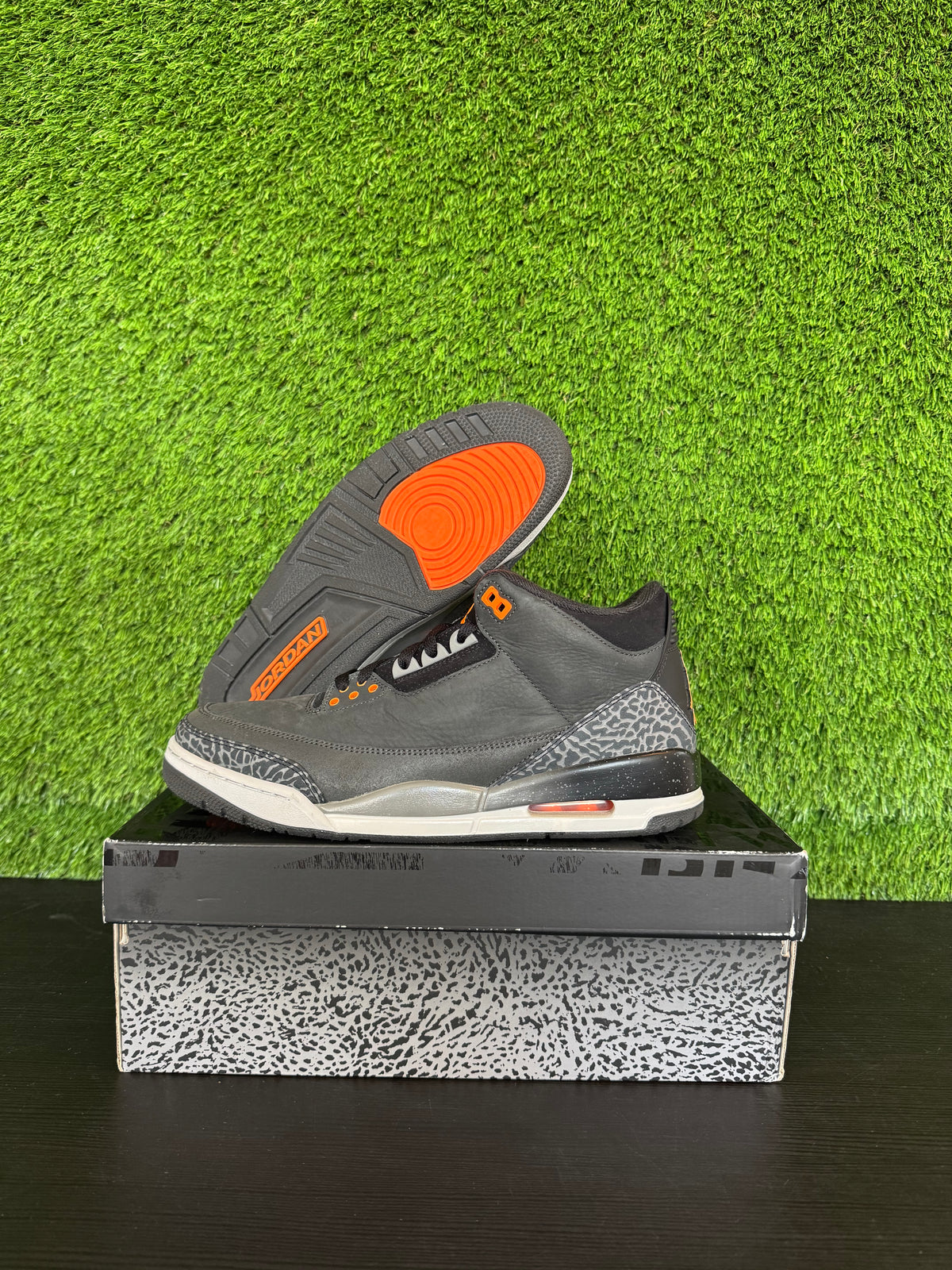 Jordan 3 Retro Fear Pack (2023)