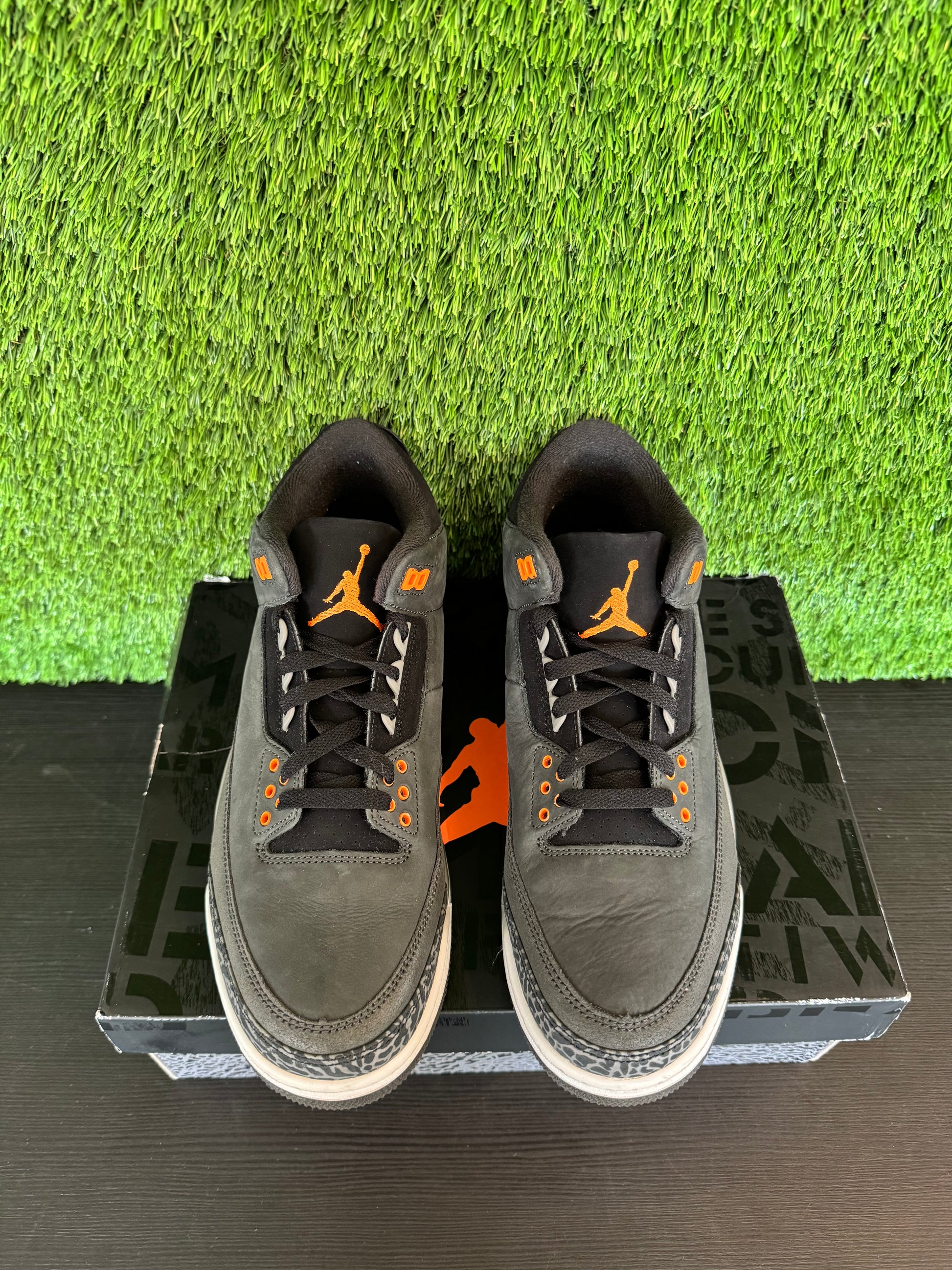 Jordan 3 Retro Fear Pack (2023)