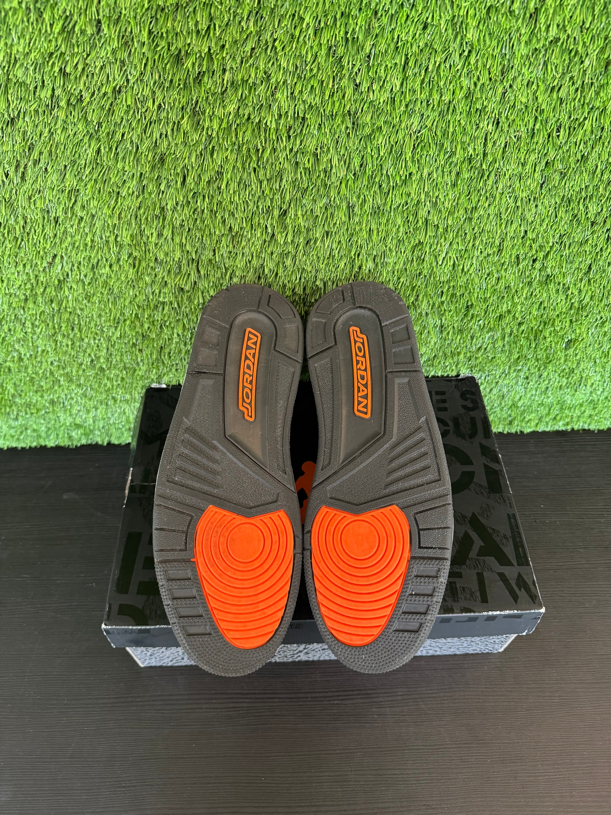 Jordan 3 Retro Fear Pack (2023)