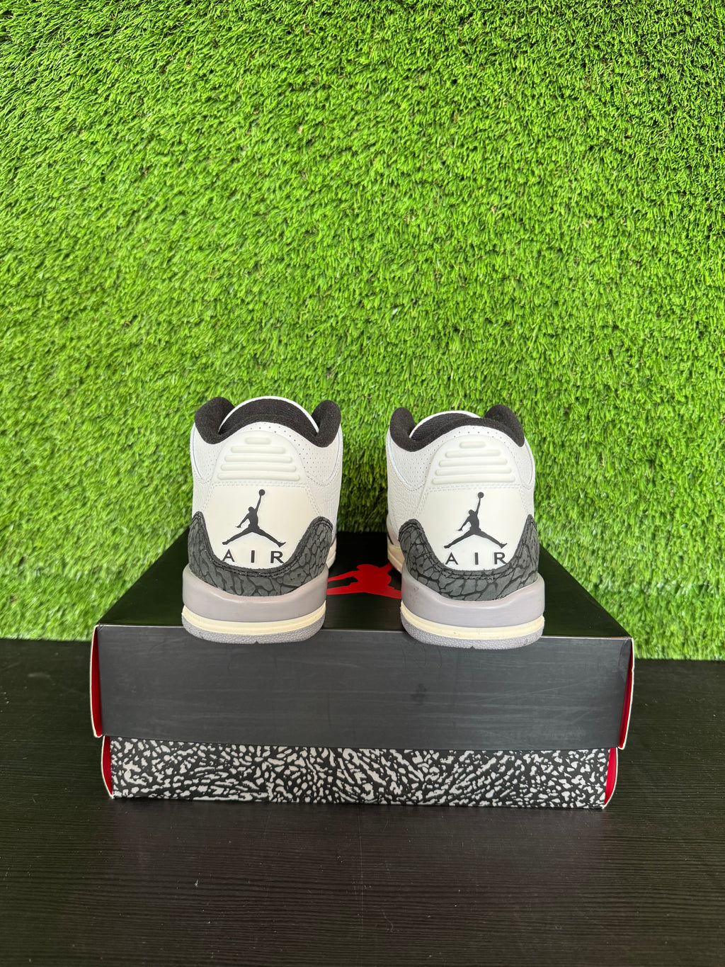 Jordan 3 Retro Cement Grey (GS)