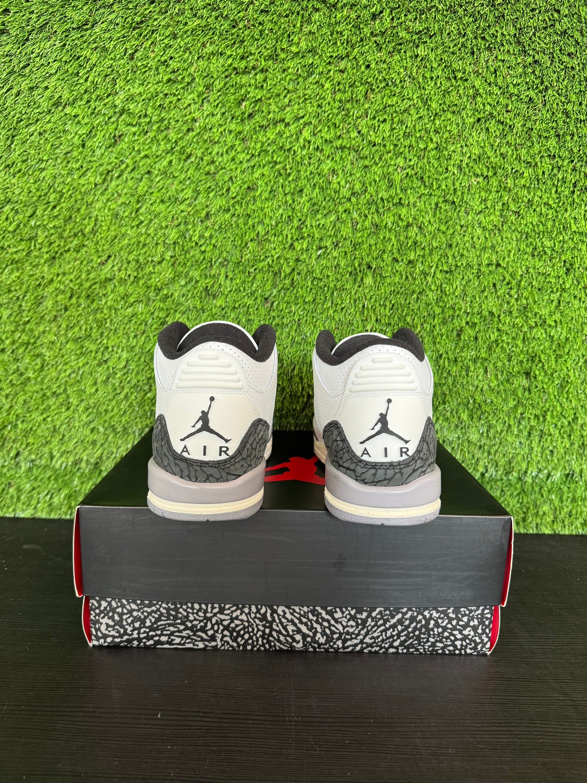 Jordan 3 Retro Cement Grey (GS)