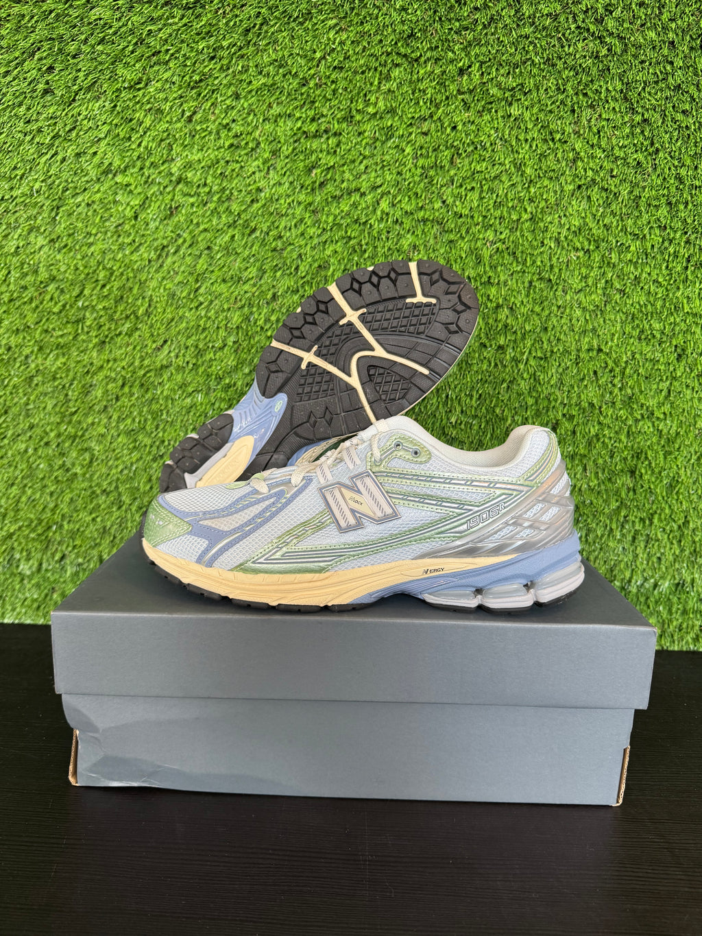 New Balance 1906R Ice Blue Melon Water