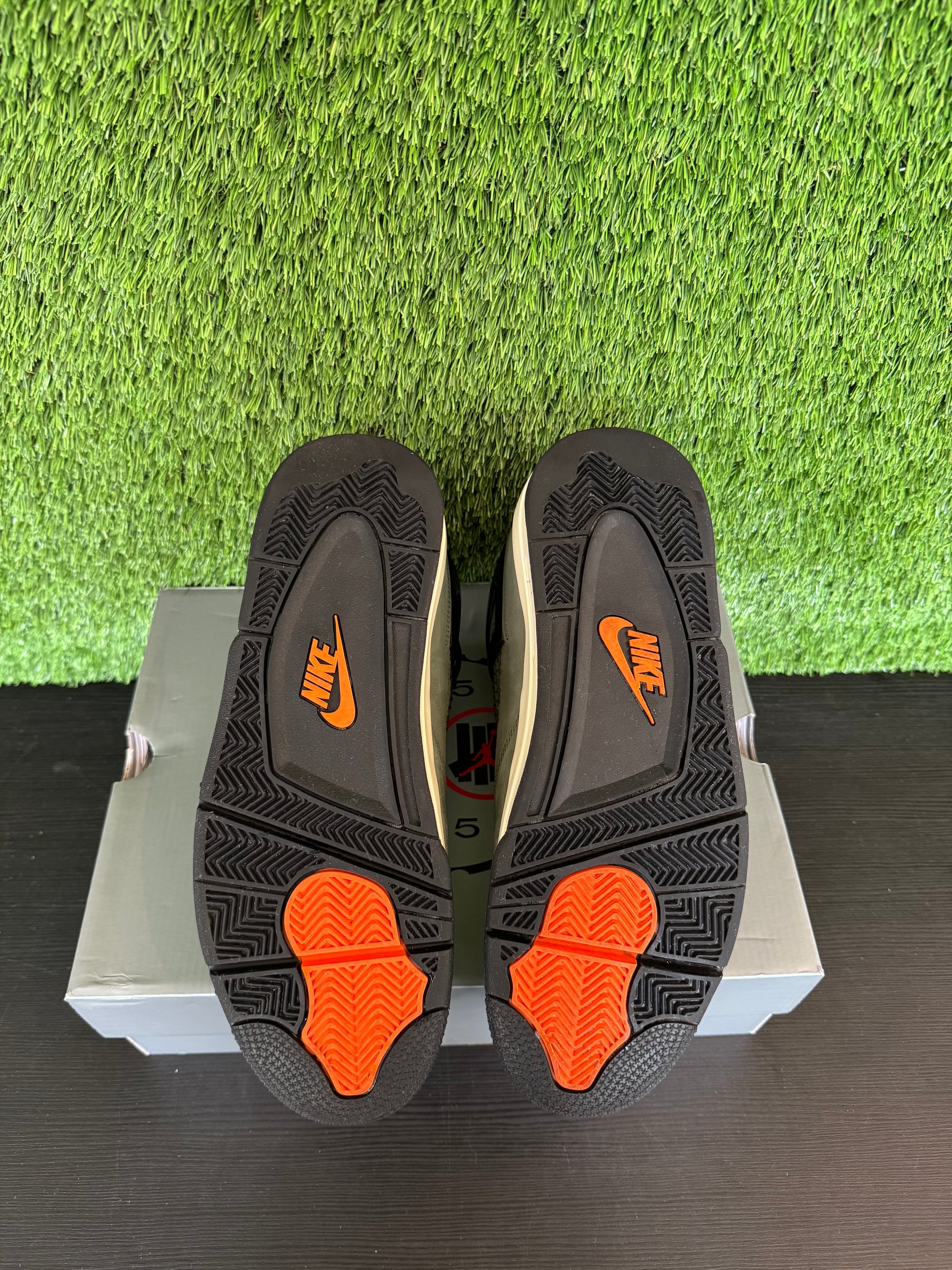 Jordan 4 SP Undefeated