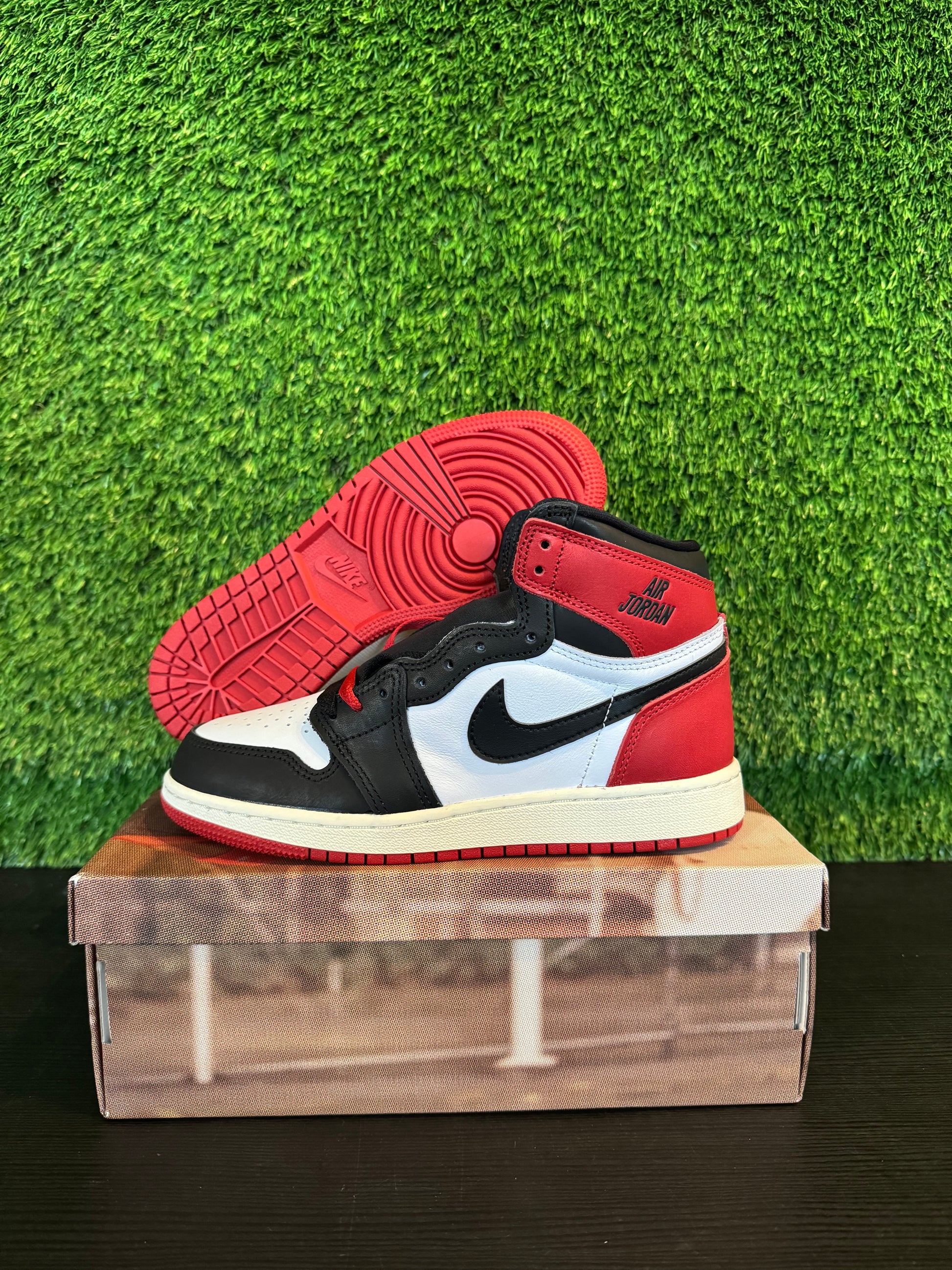 Jordan 1 Retro High OG Black Toe Reimagined (GS)