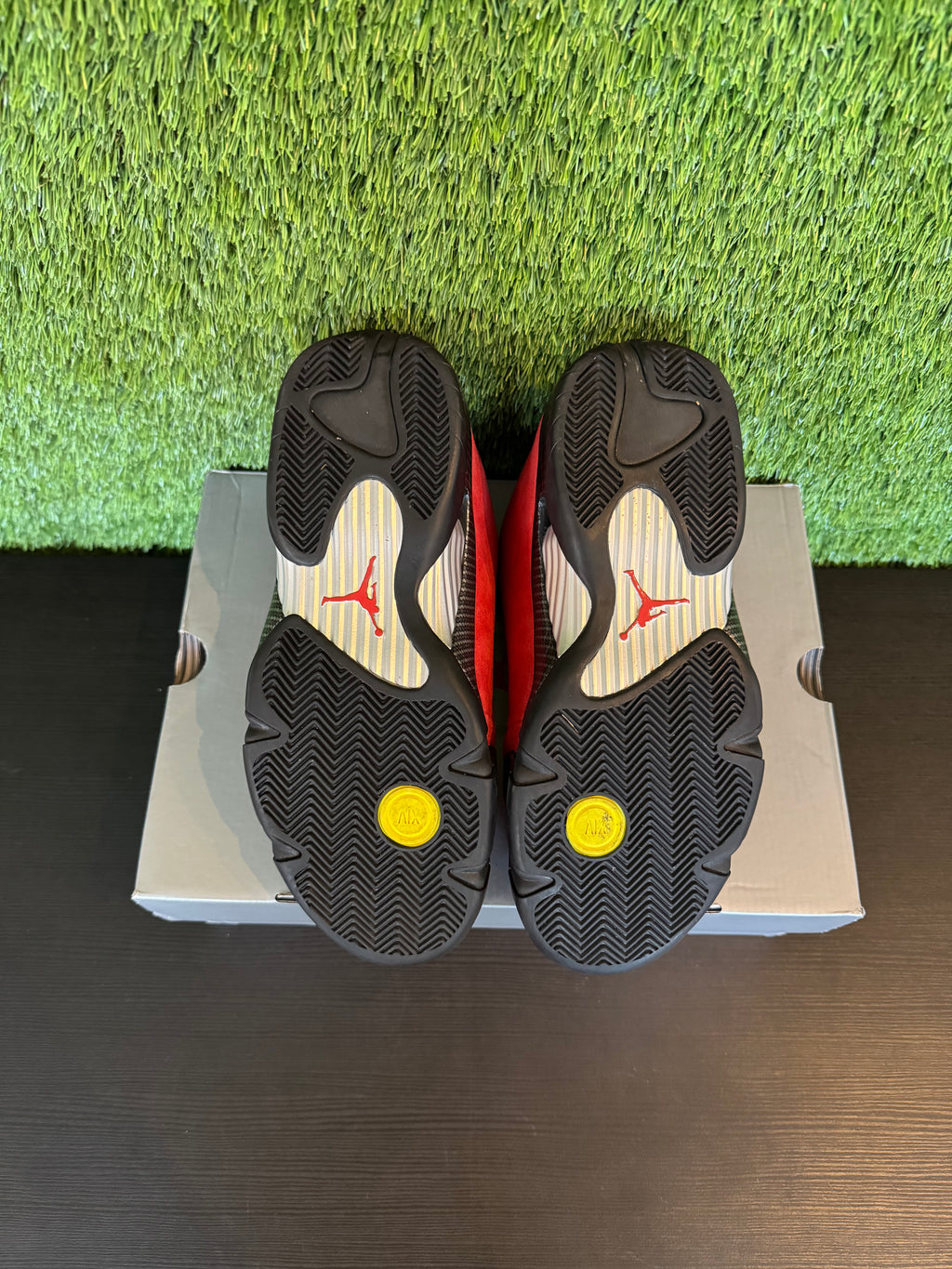 Jordan 14 Retro Ferrari