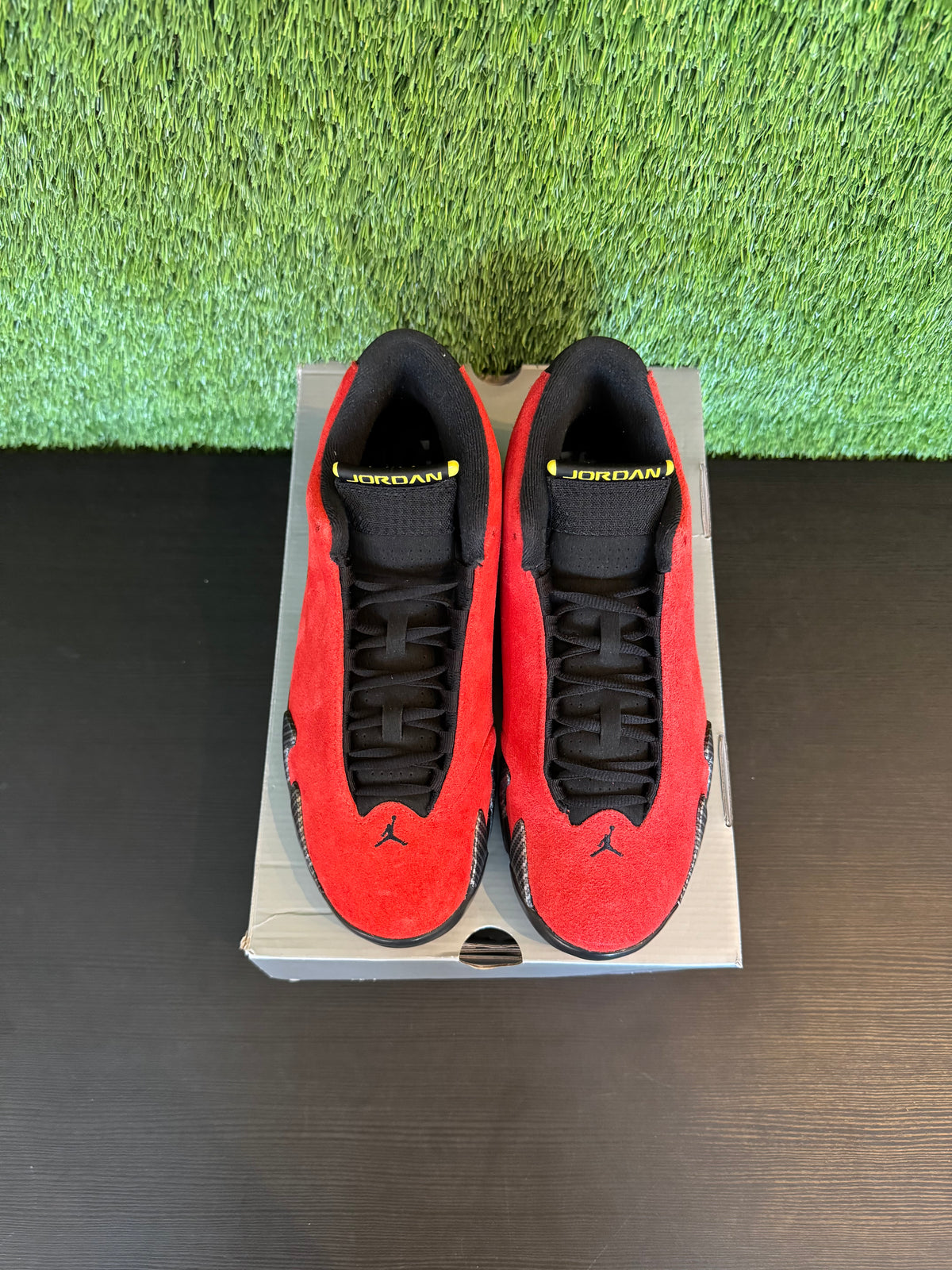 Jordan 14 Retro Ferrari