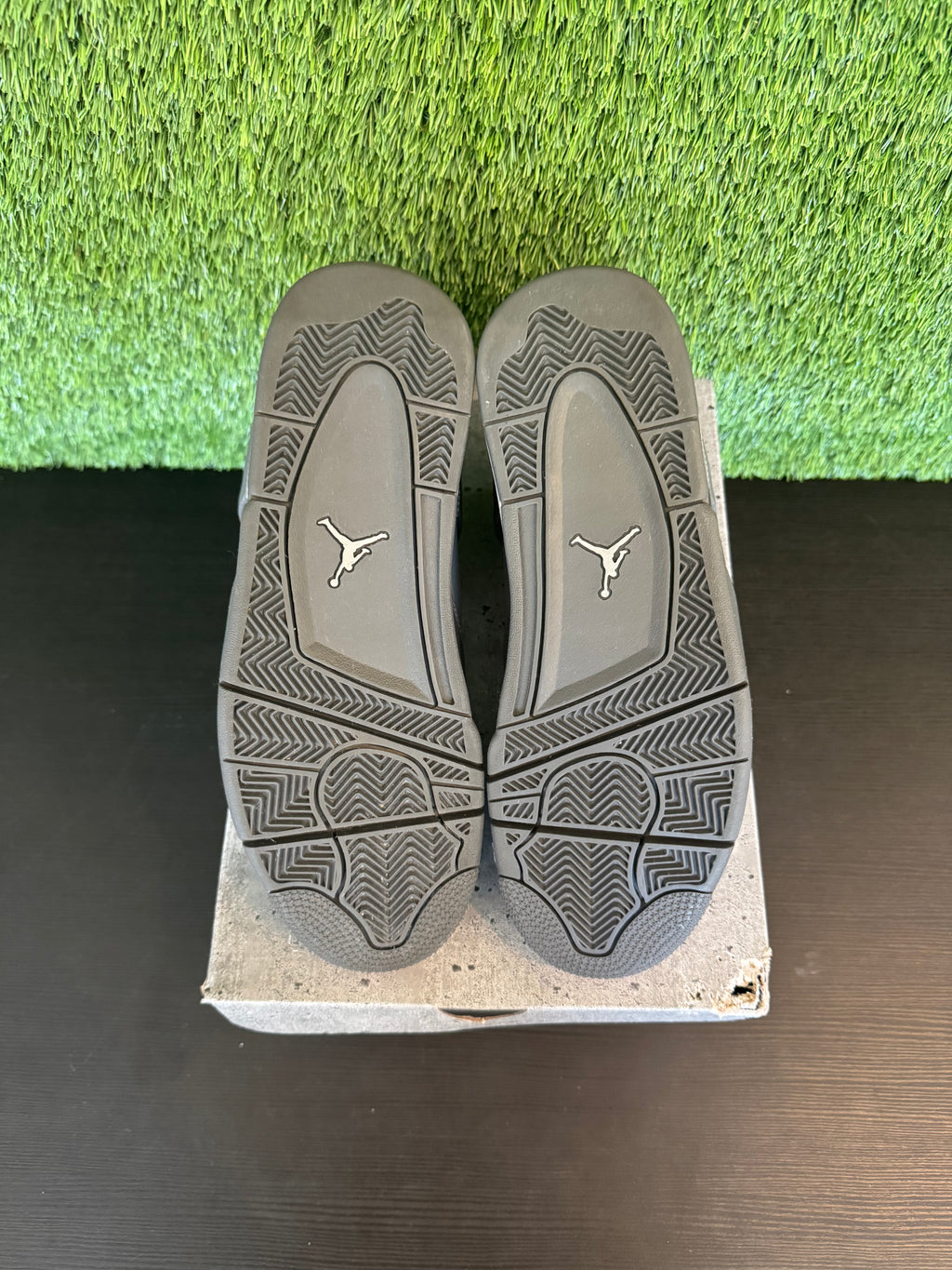 Jordan 4 retro SE Paris Olympic Wet Cement