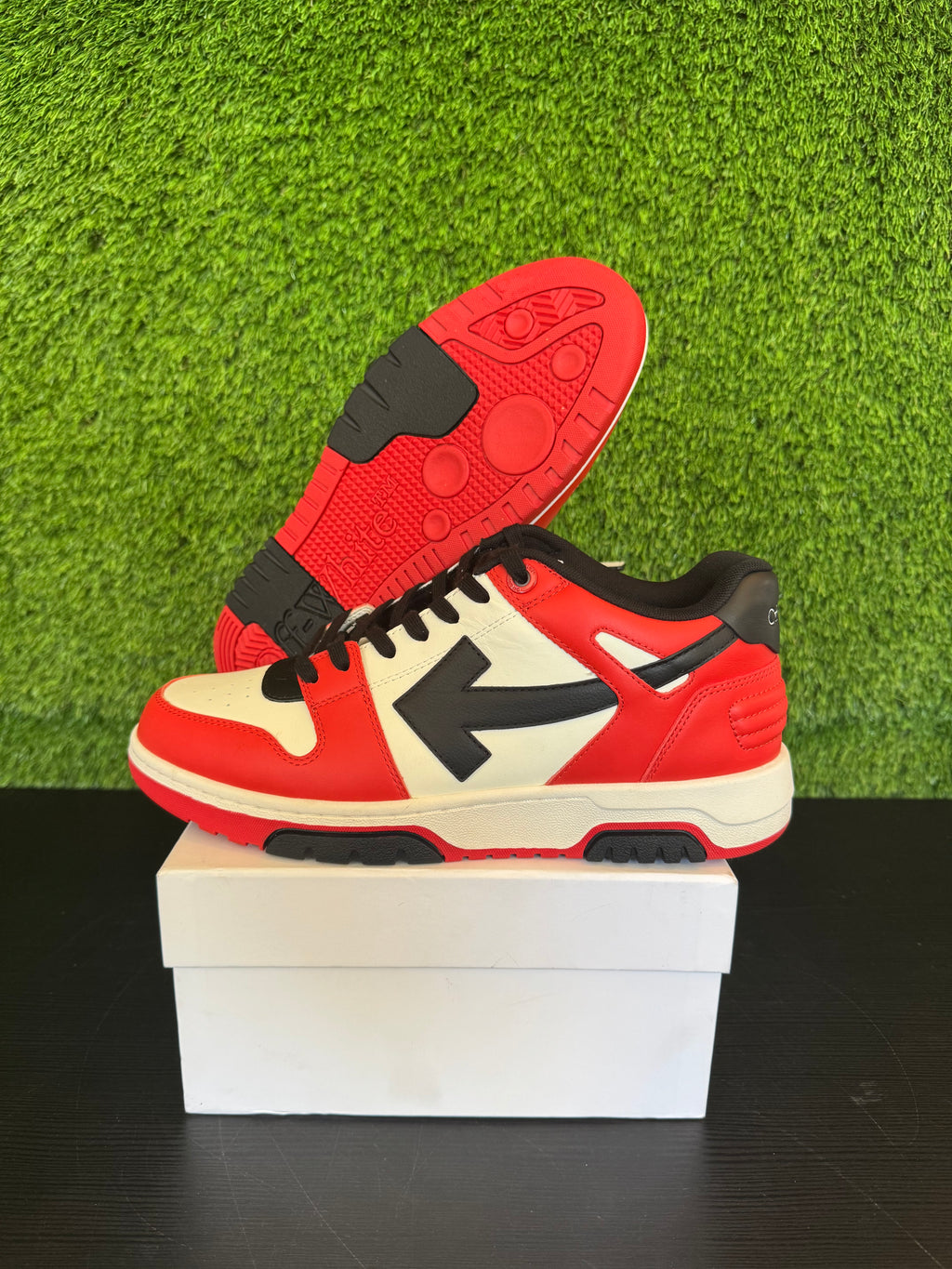 Off-White Out Of Office OOO Low Top Black White Red
