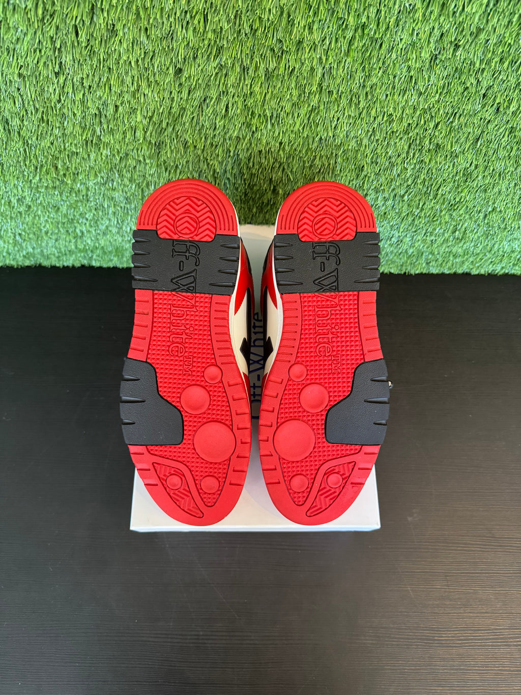 Off-White Out Of Office OOO Low Top Black White Red