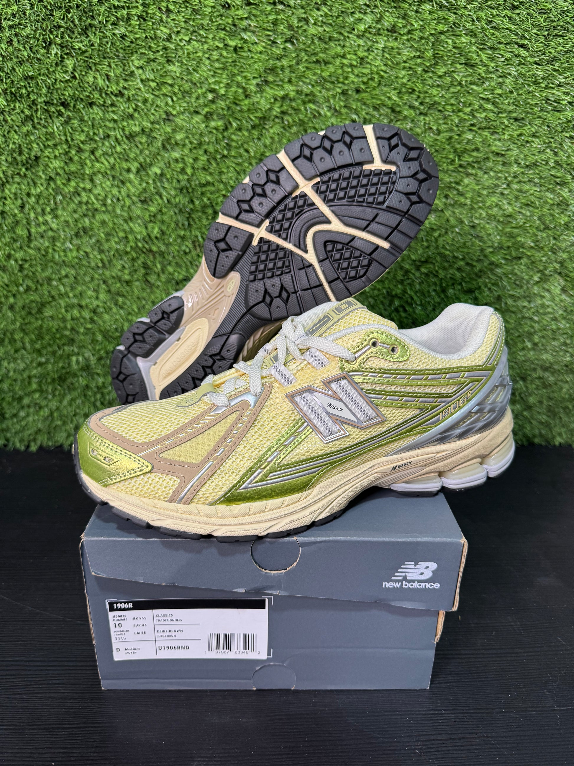 New Balance 1906R Yellow Parchment