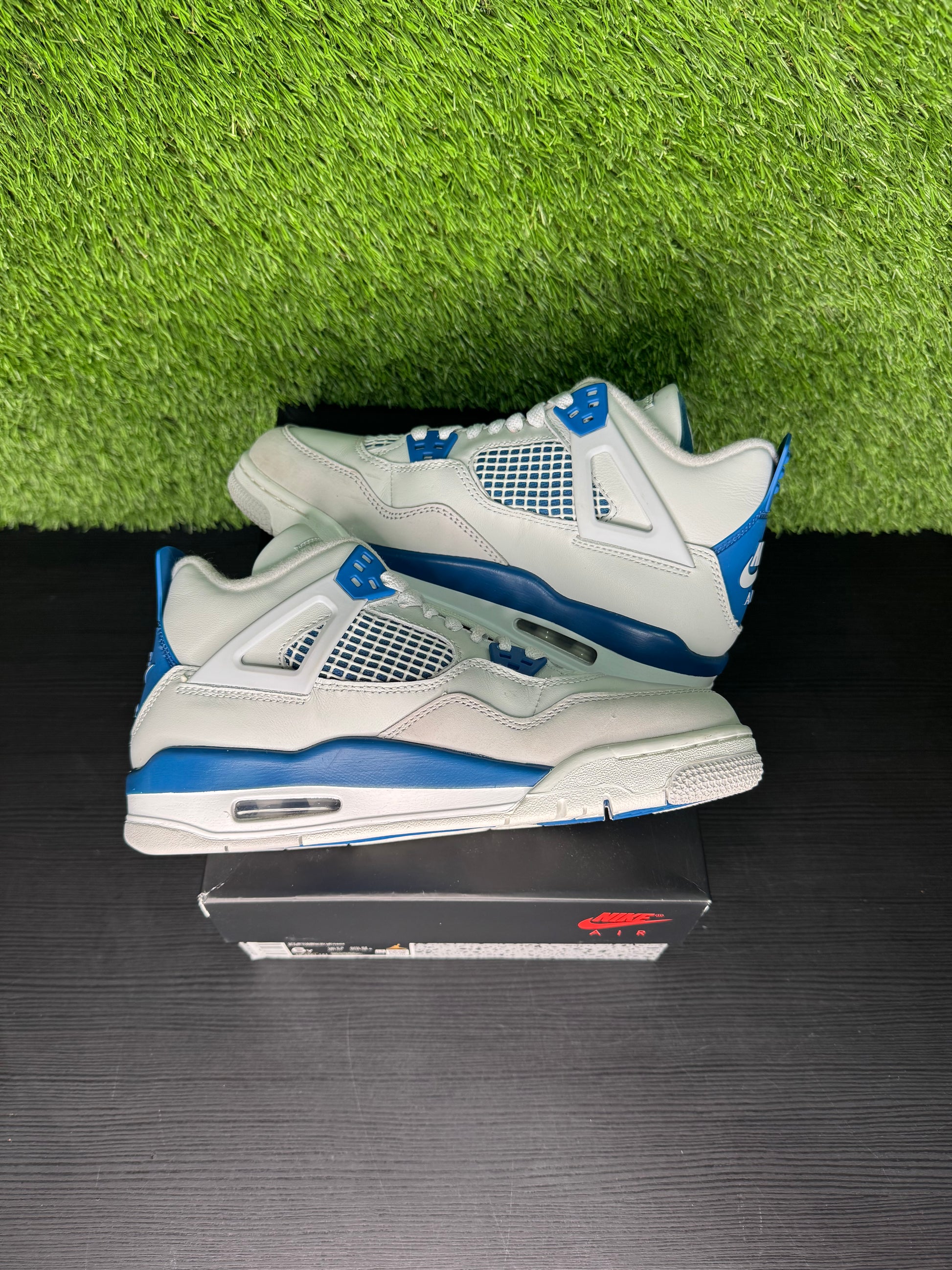 Jordan 4 Retro Military