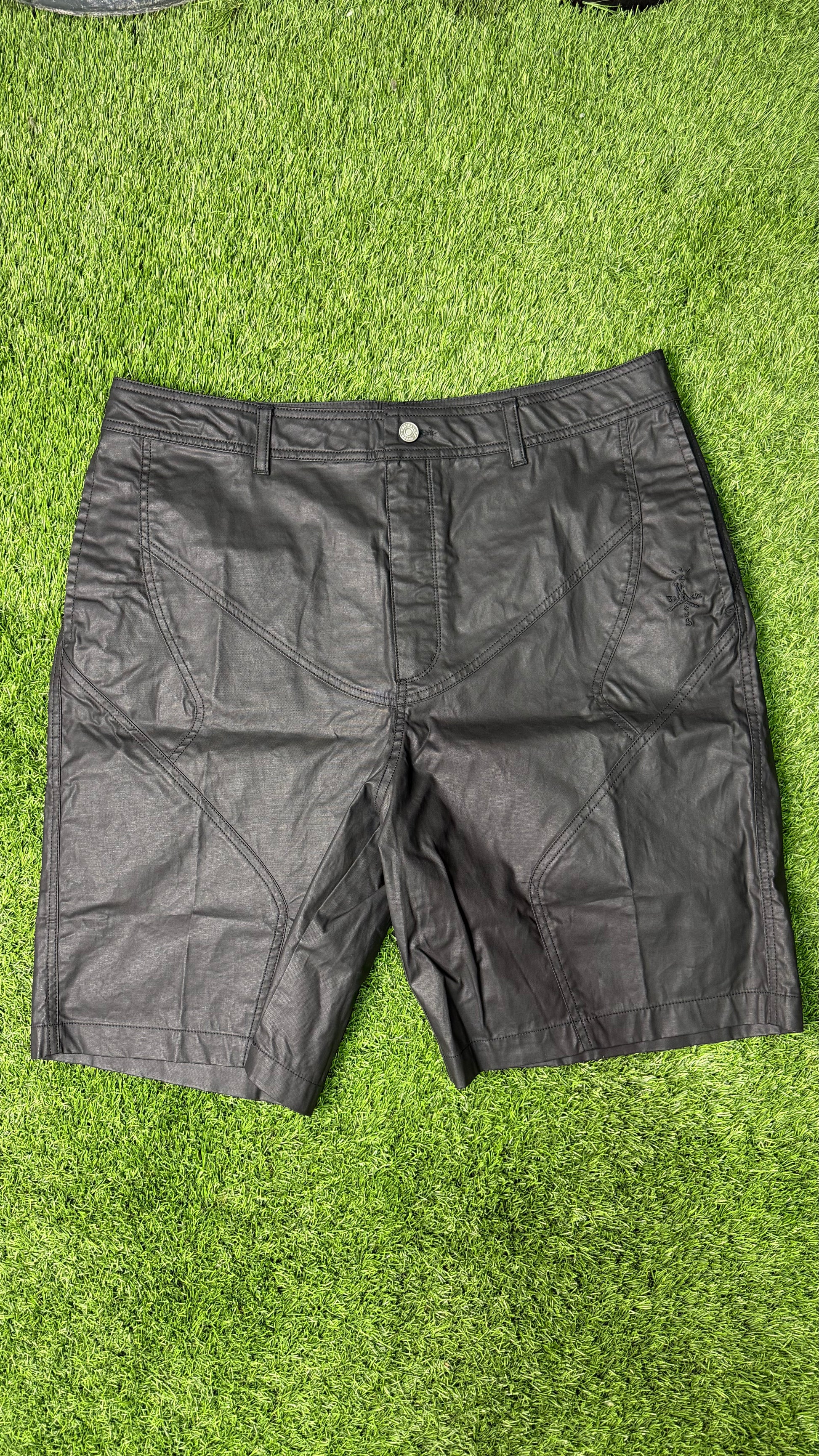 Jordan x Travis Scott waxed Shorts Black