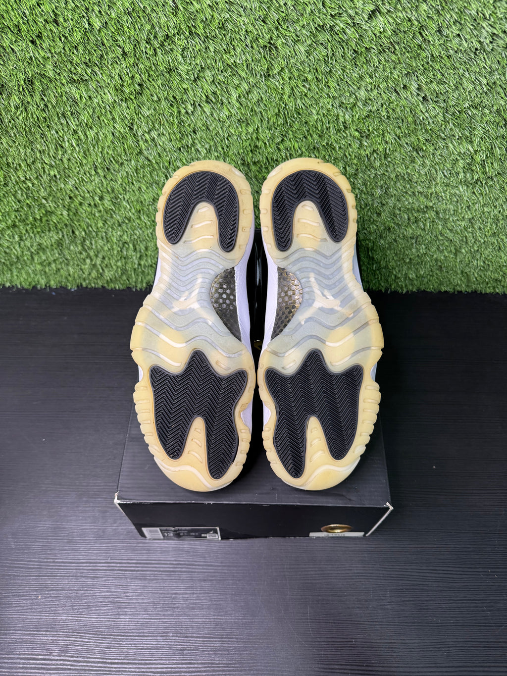 Jordan 11 Retro DMP Gratitude