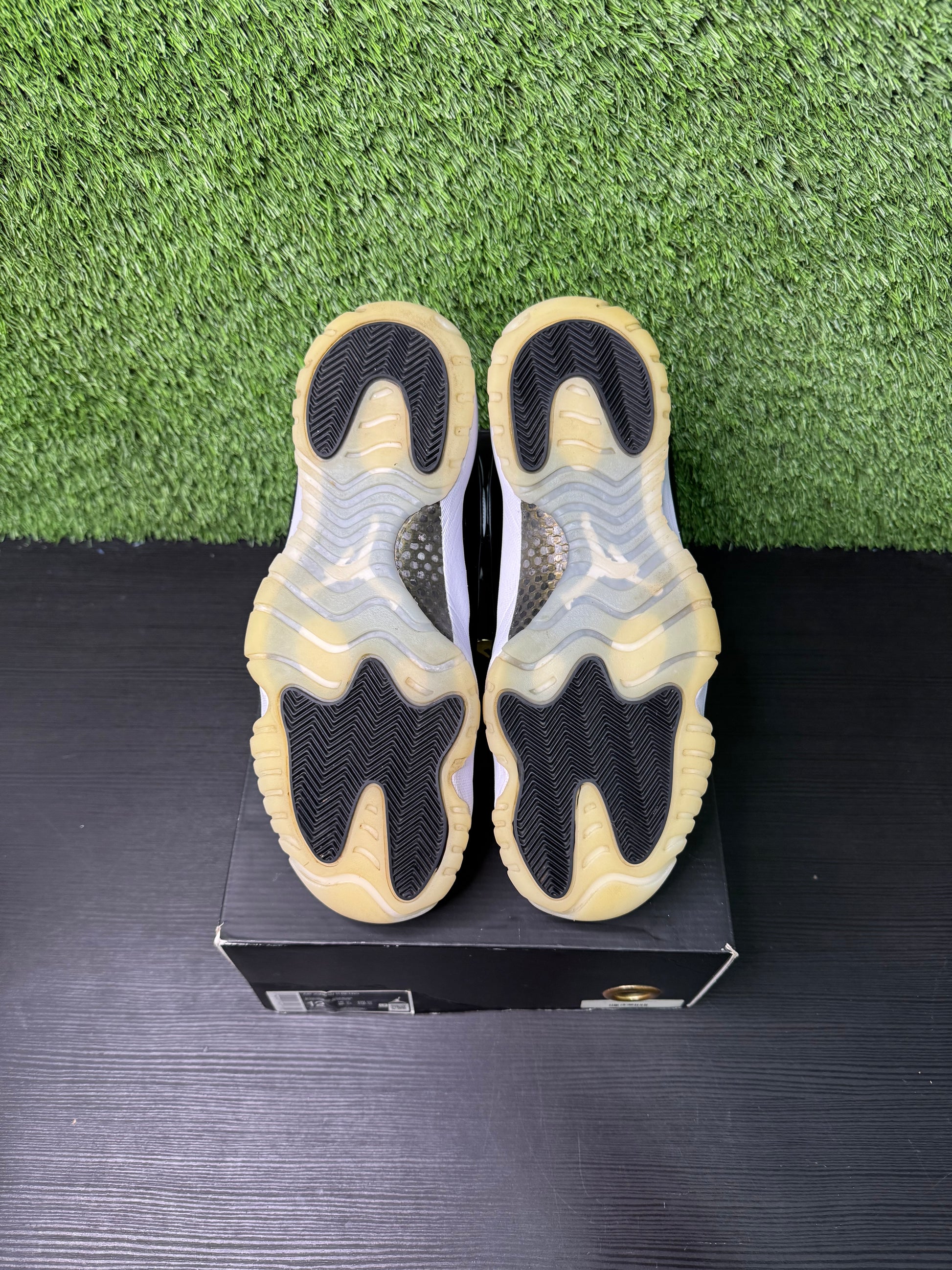 Jordan 11 Retro DMP Gratitude