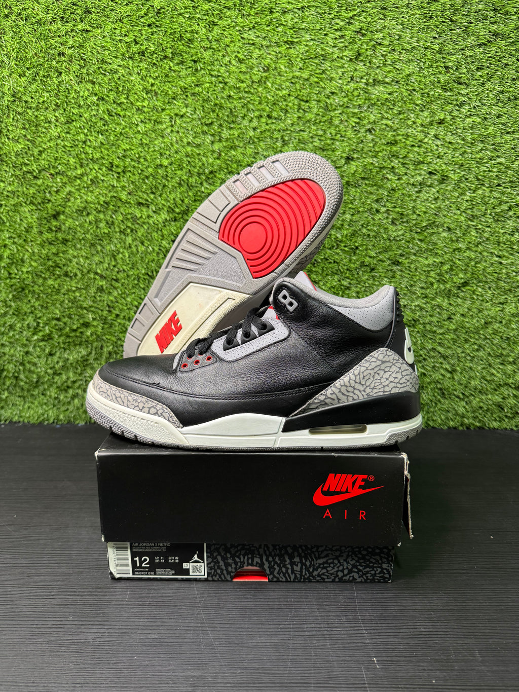 Jordan 3 Retro OG Black Cement