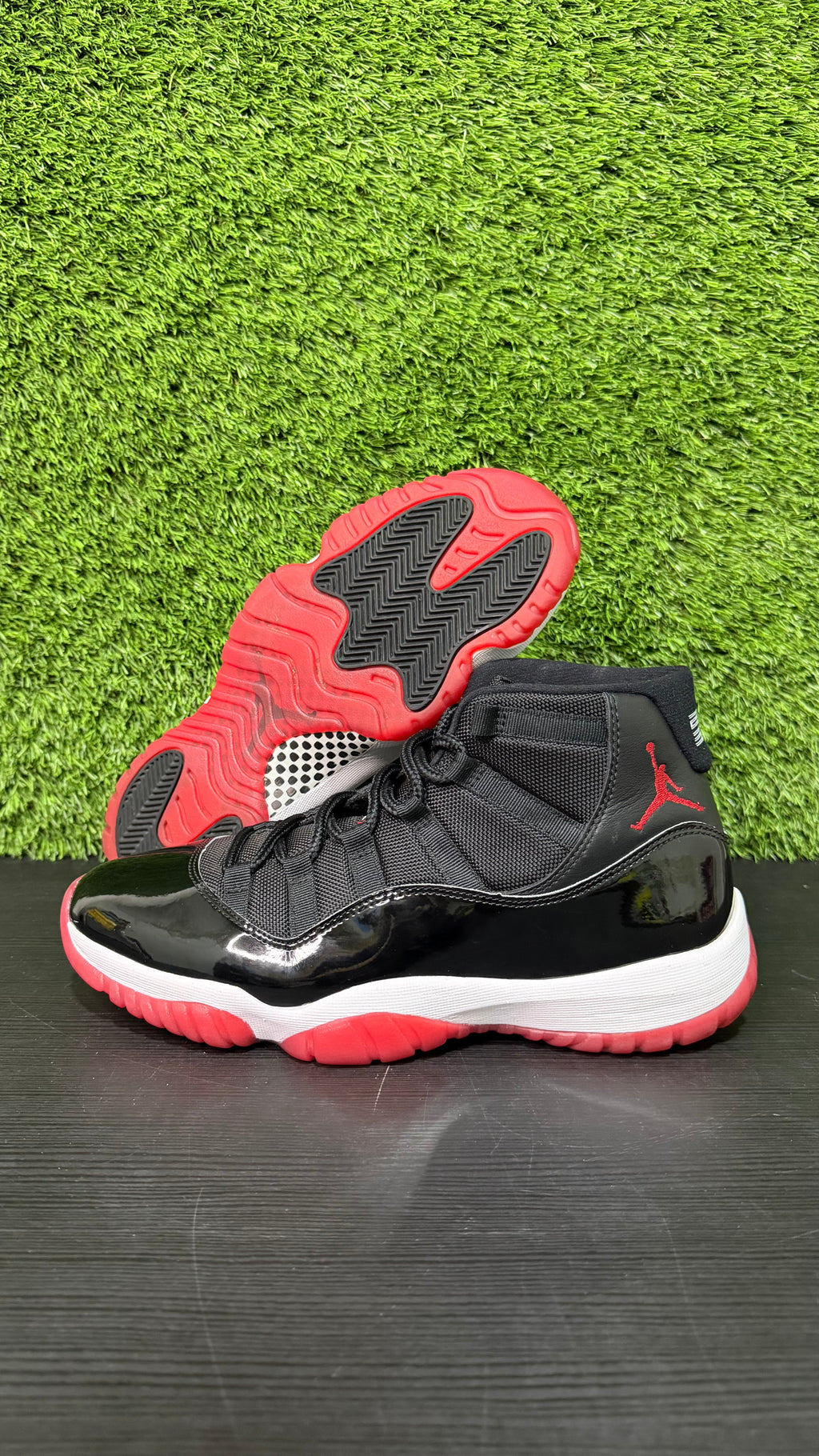 Jordan 11 Retro Bred