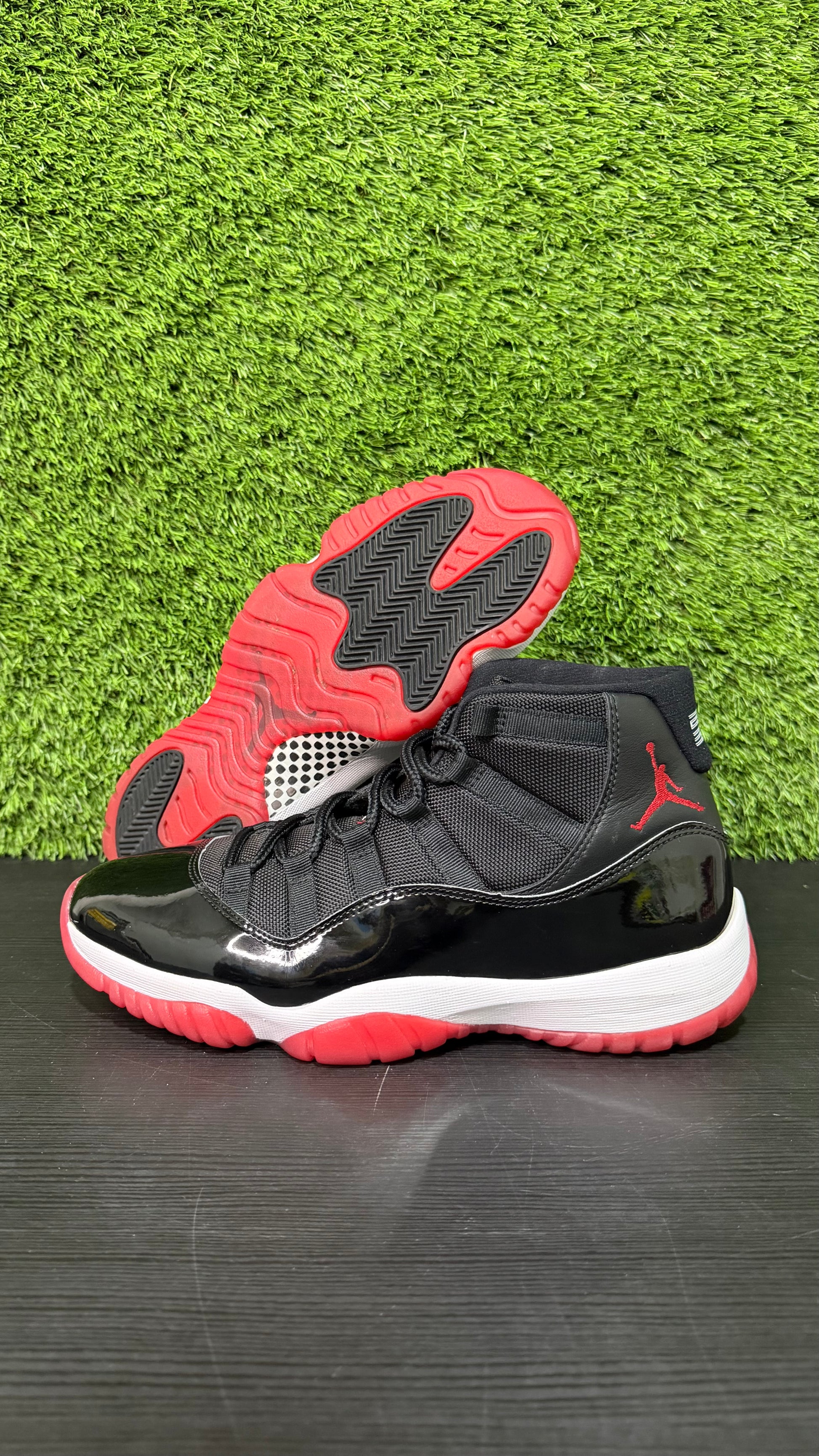 Jordan 11 Retro Bred