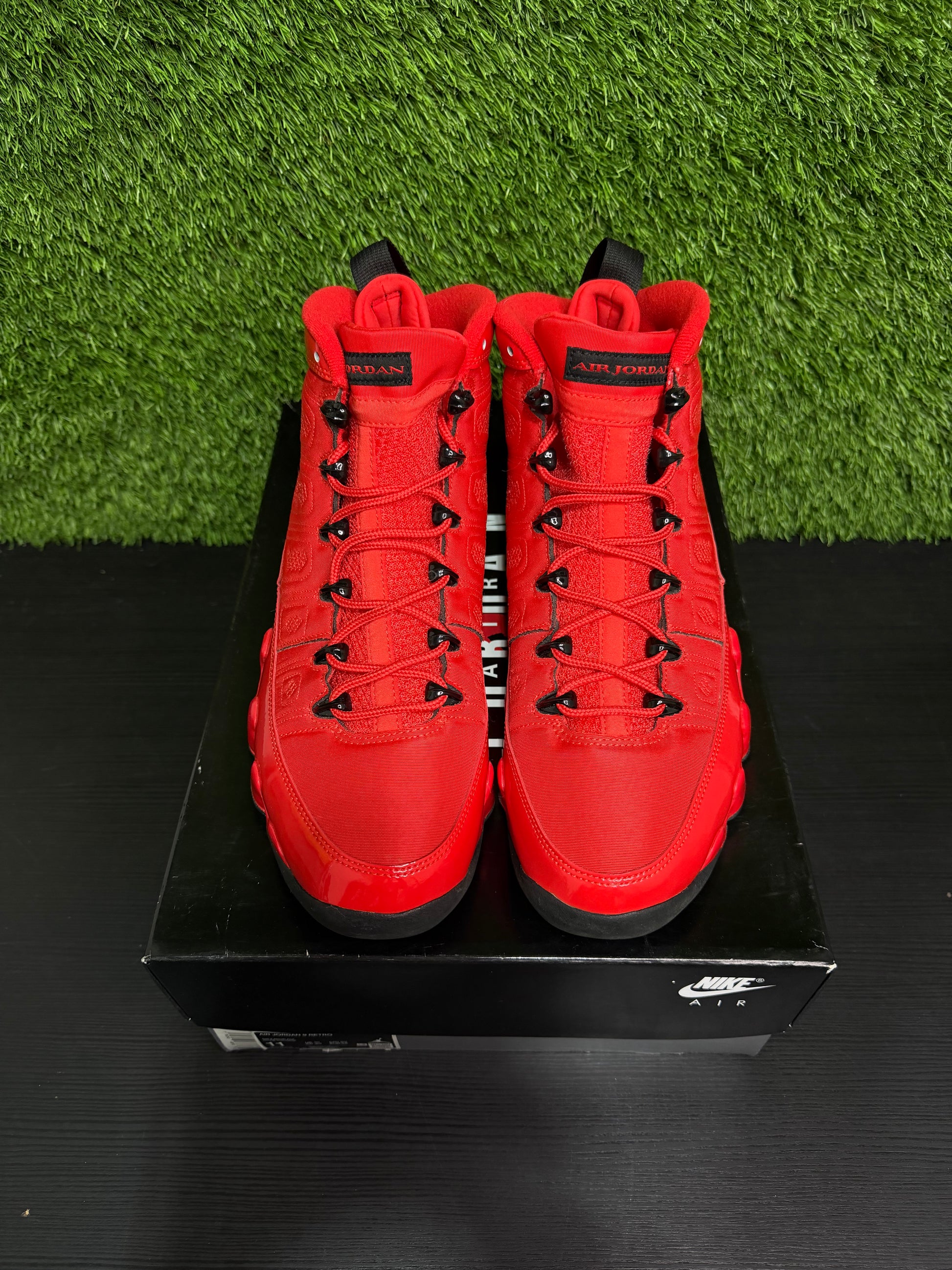 Jordan 9 Retro Chile Red