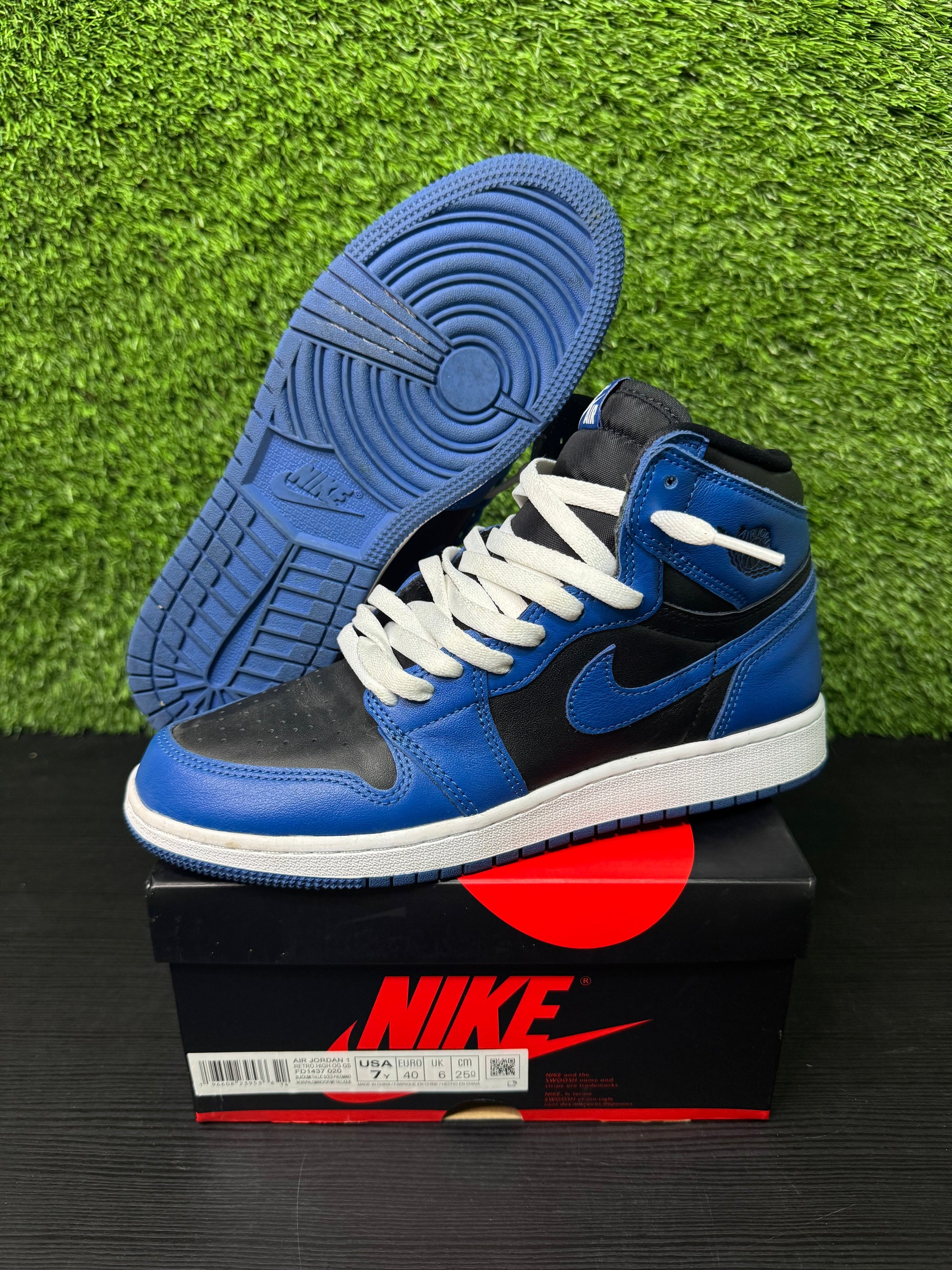 Jordan 1 Retro High OG Dark Marine Blue