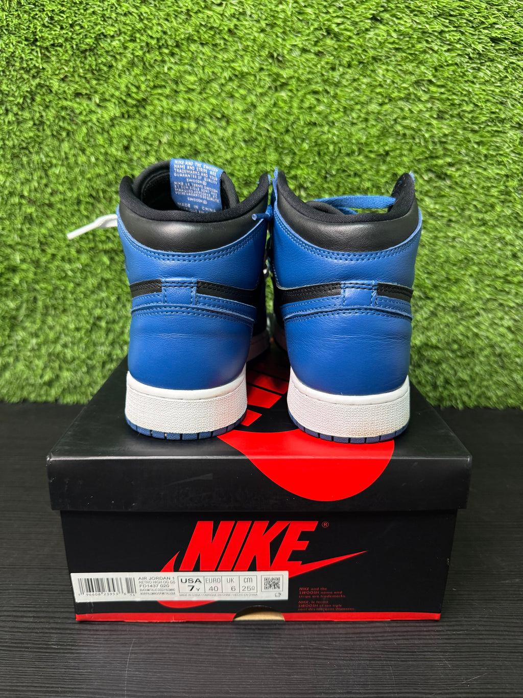 Jordan 1 Retro High OG Dark Marine Blue
