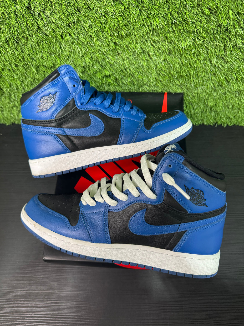 Jordan 1 Retro High OG Dark Marine Blue