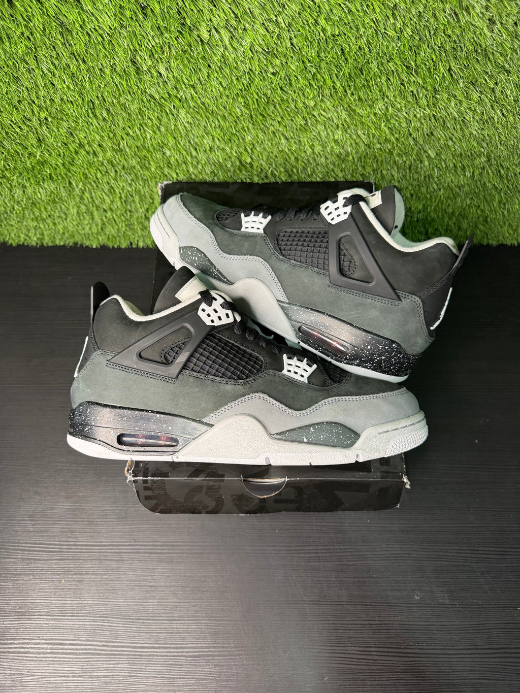 Jordan 4 Retro Fear