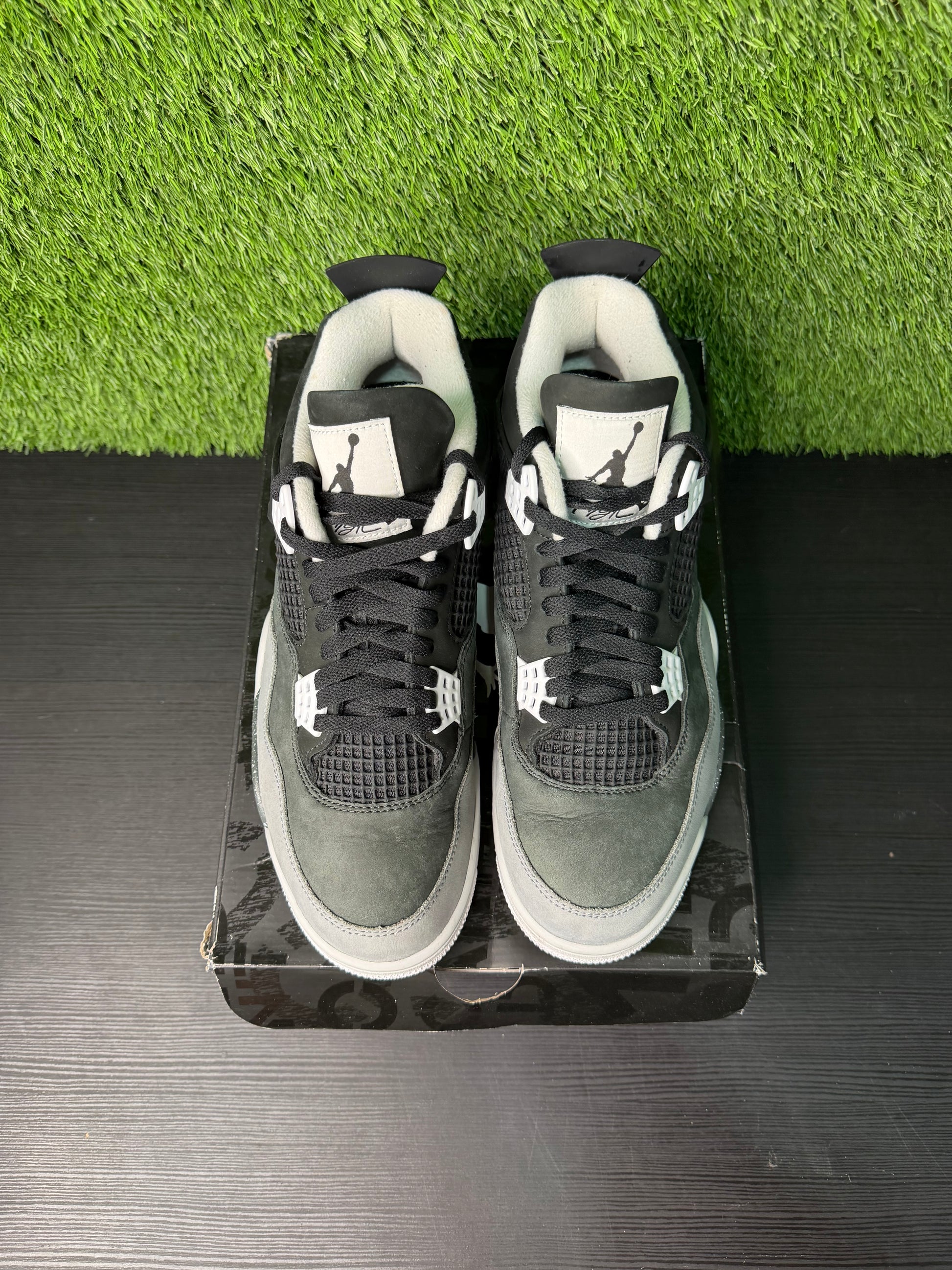 Jordan 4 Retro Fear