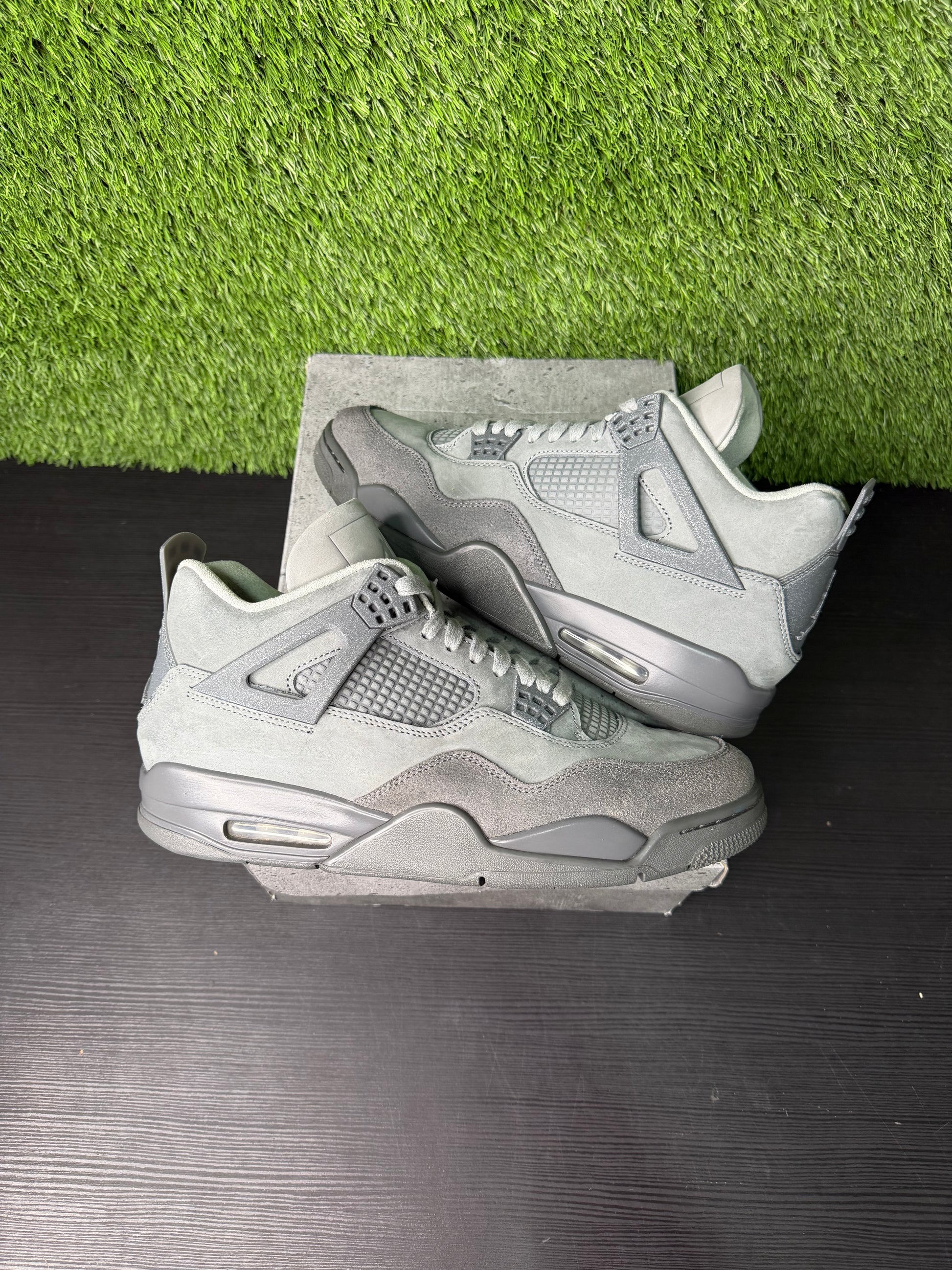 Jordan $ Retro SE Paris Olympic Wet Cement