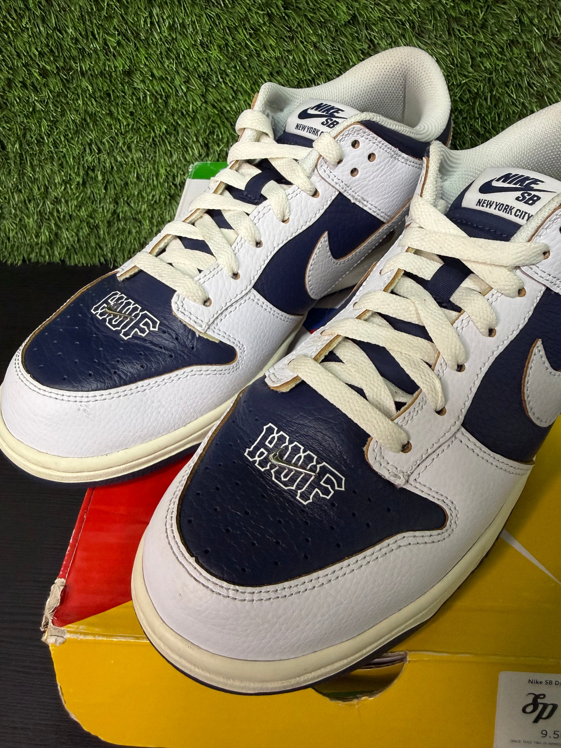 SB Dunk Low HUF New York City
