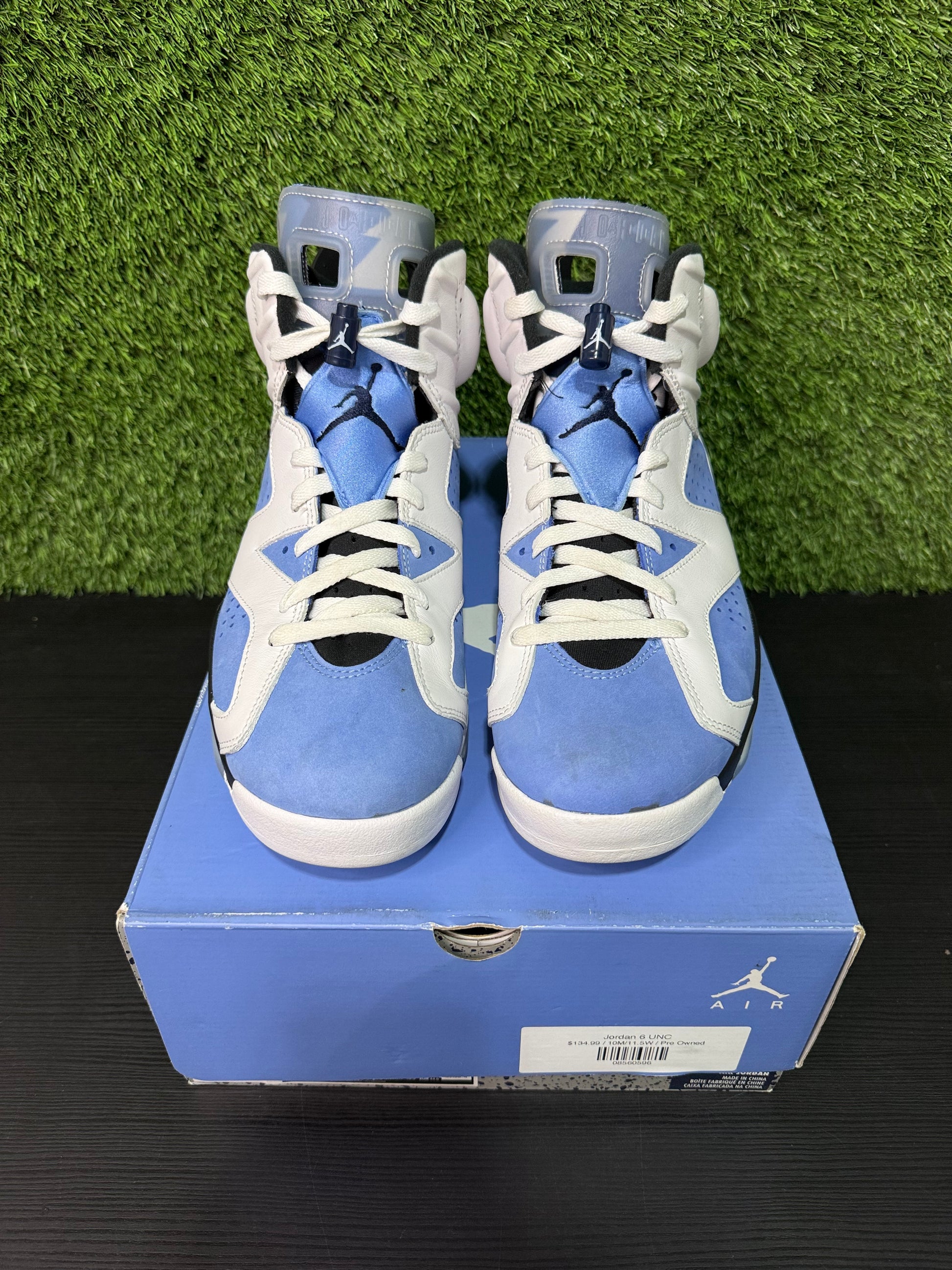 Jordan 6 UNC