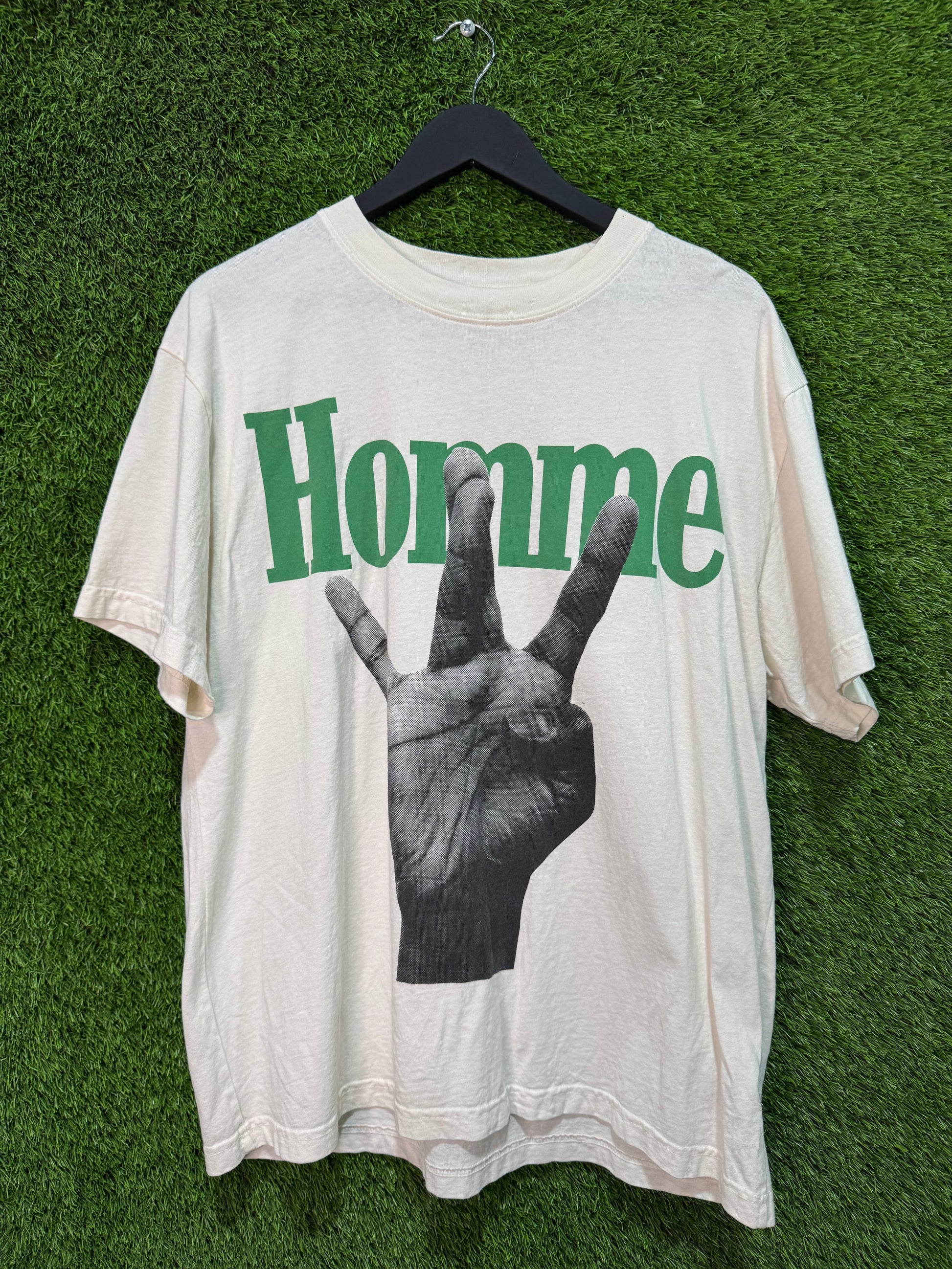 Homme Femme Twisted Fingers Tee