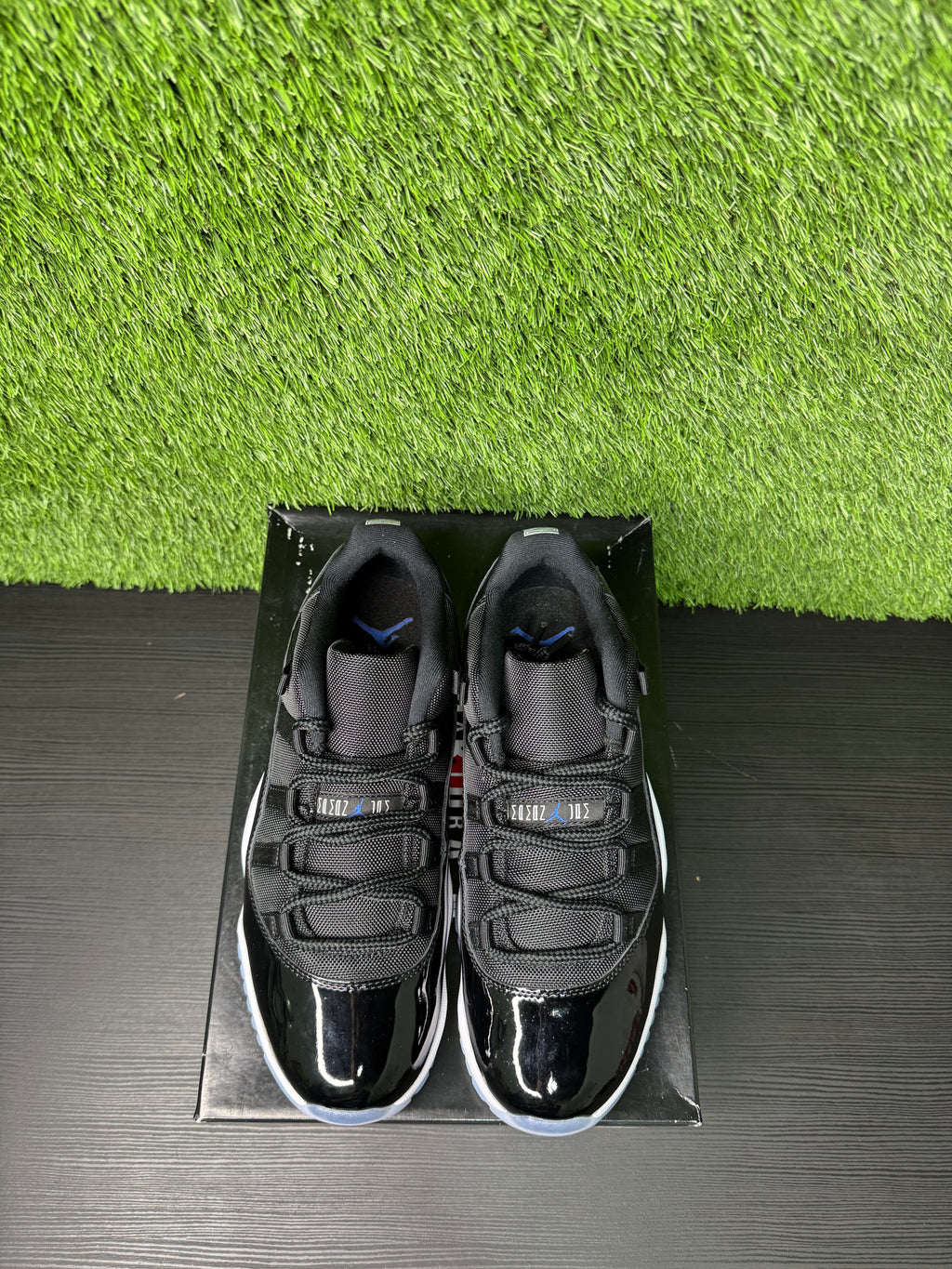Jordan 11 Retro low Space Jam