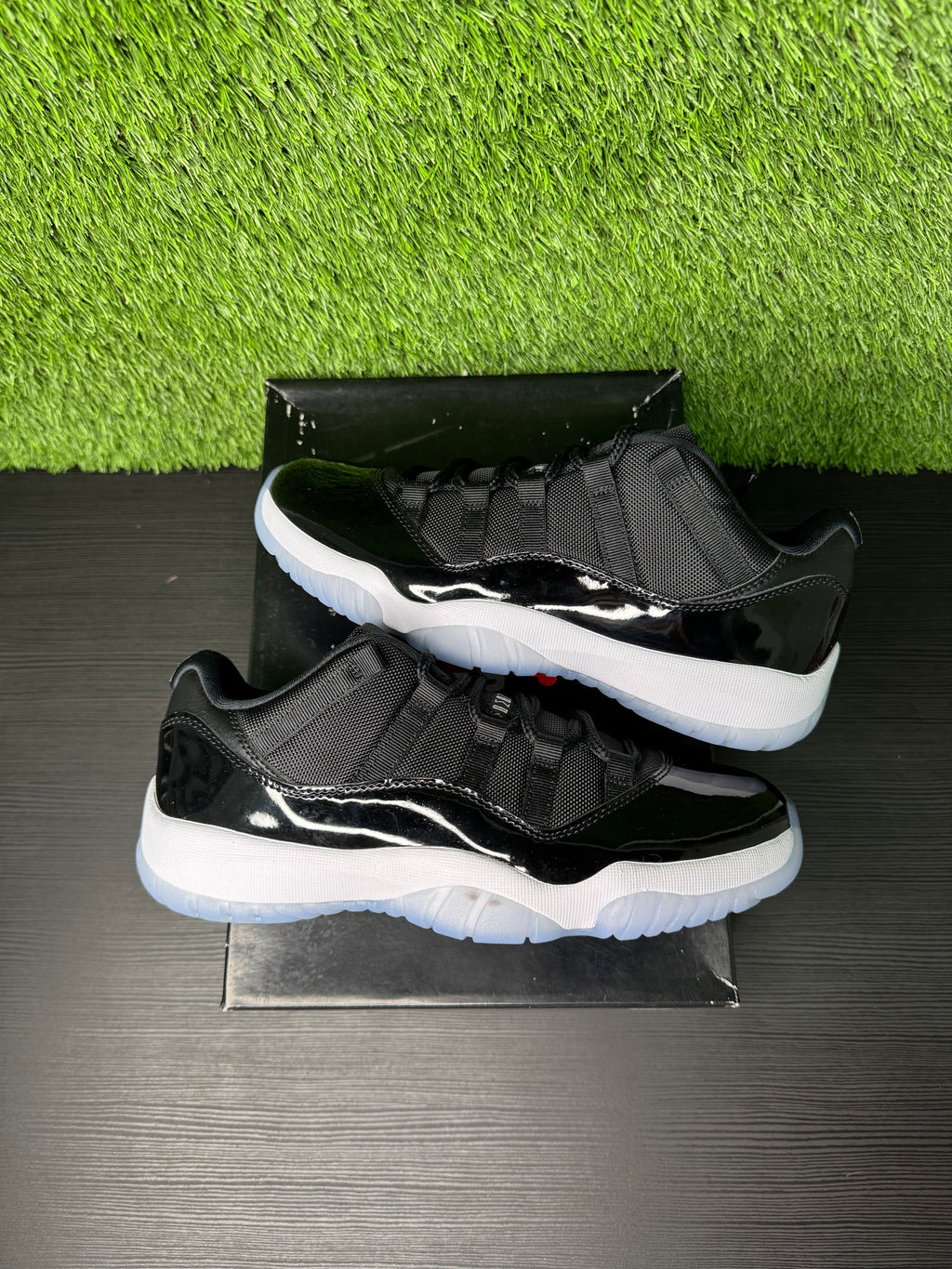 Jordan 11 Retro low Space Jam