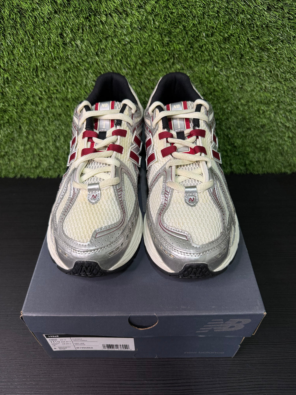 New Balance 1906R Silver Crimson