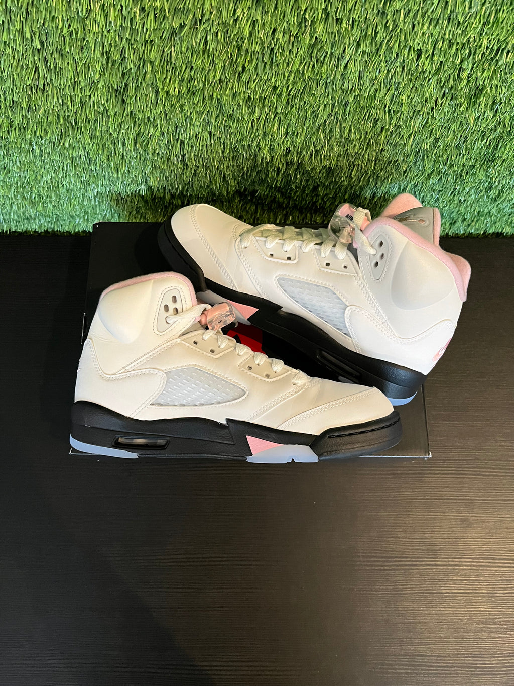Jordan 5 Retro Medium Soft Pink