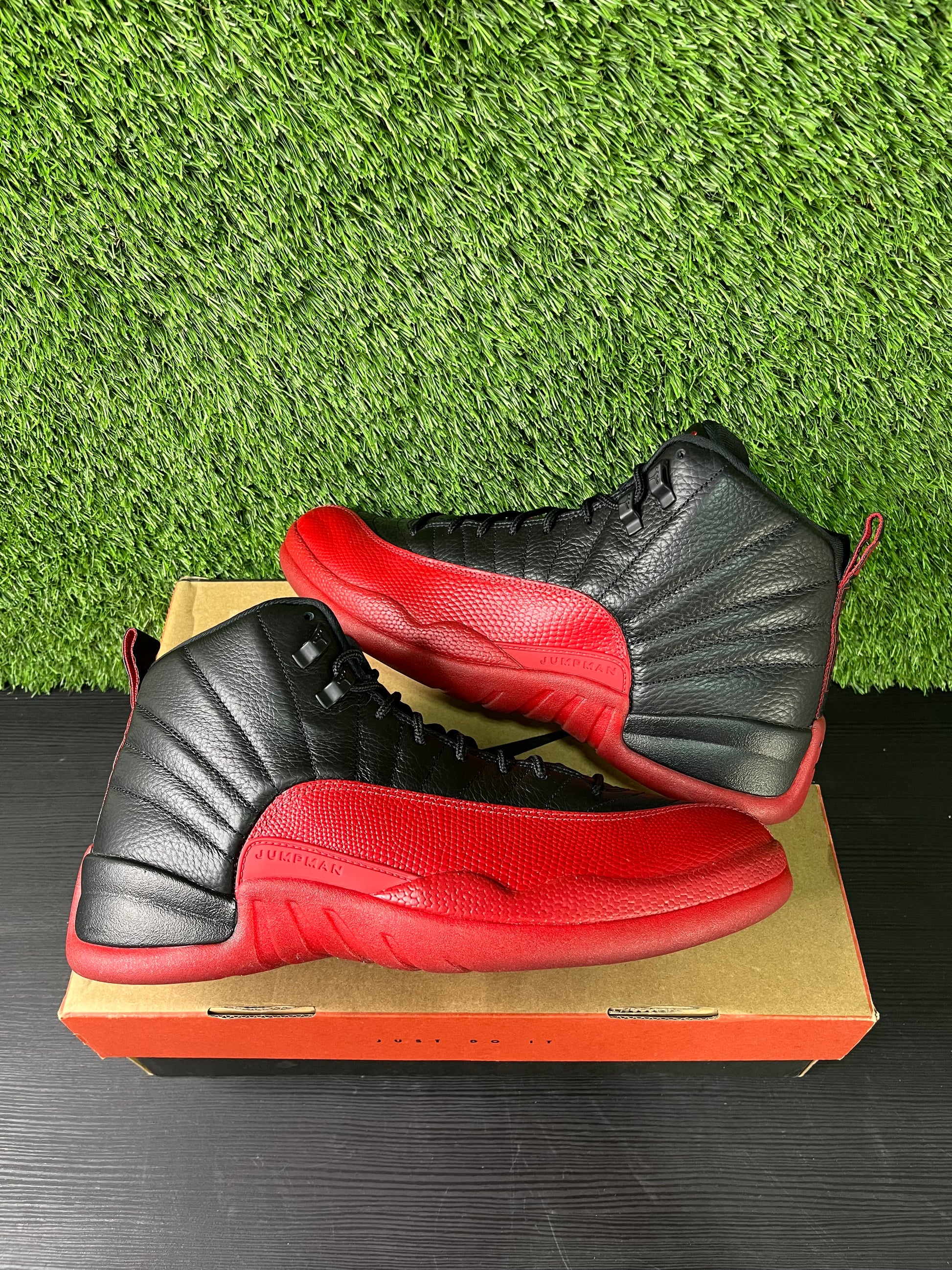 Jordan 12 Retro flu game
