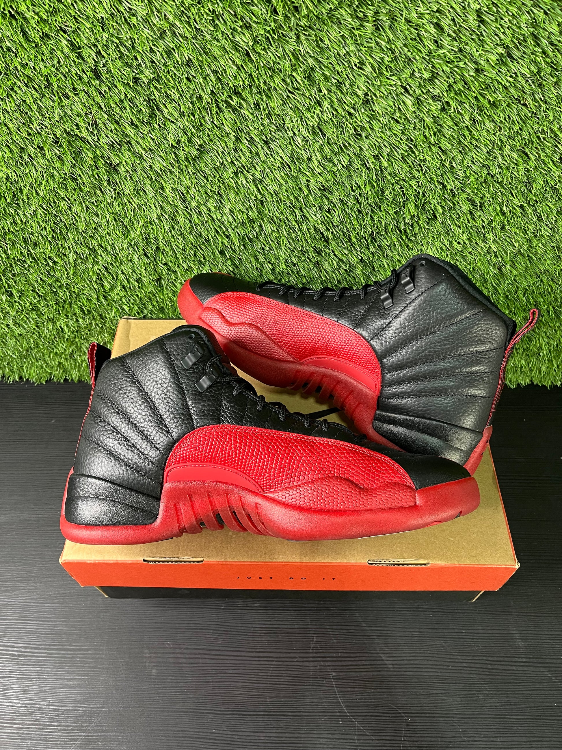 Jordan 12 Retro flu game