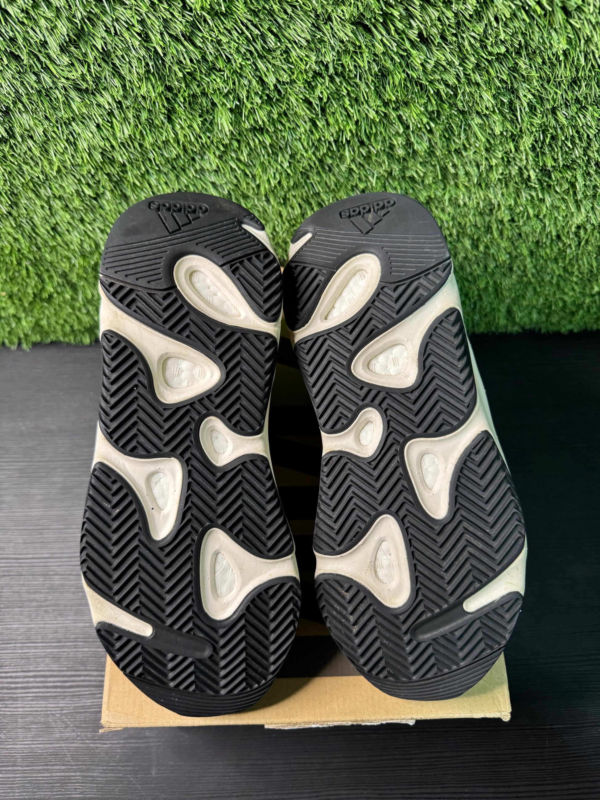 Yeezy 700 Wave Runner