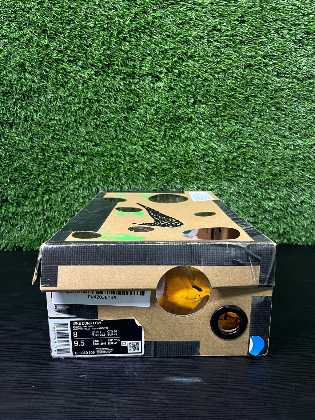 Off-White lot 14
